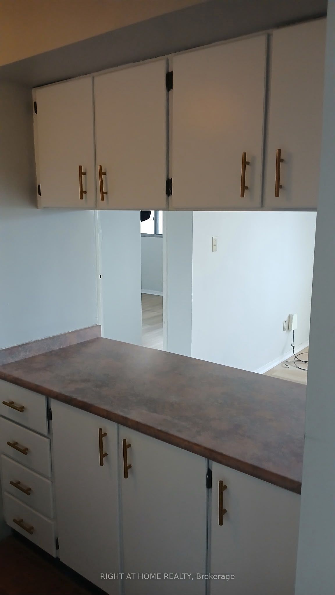 40 Bay Mills Boulevard 401, Toronto, ON M1T 3P5 photo 5