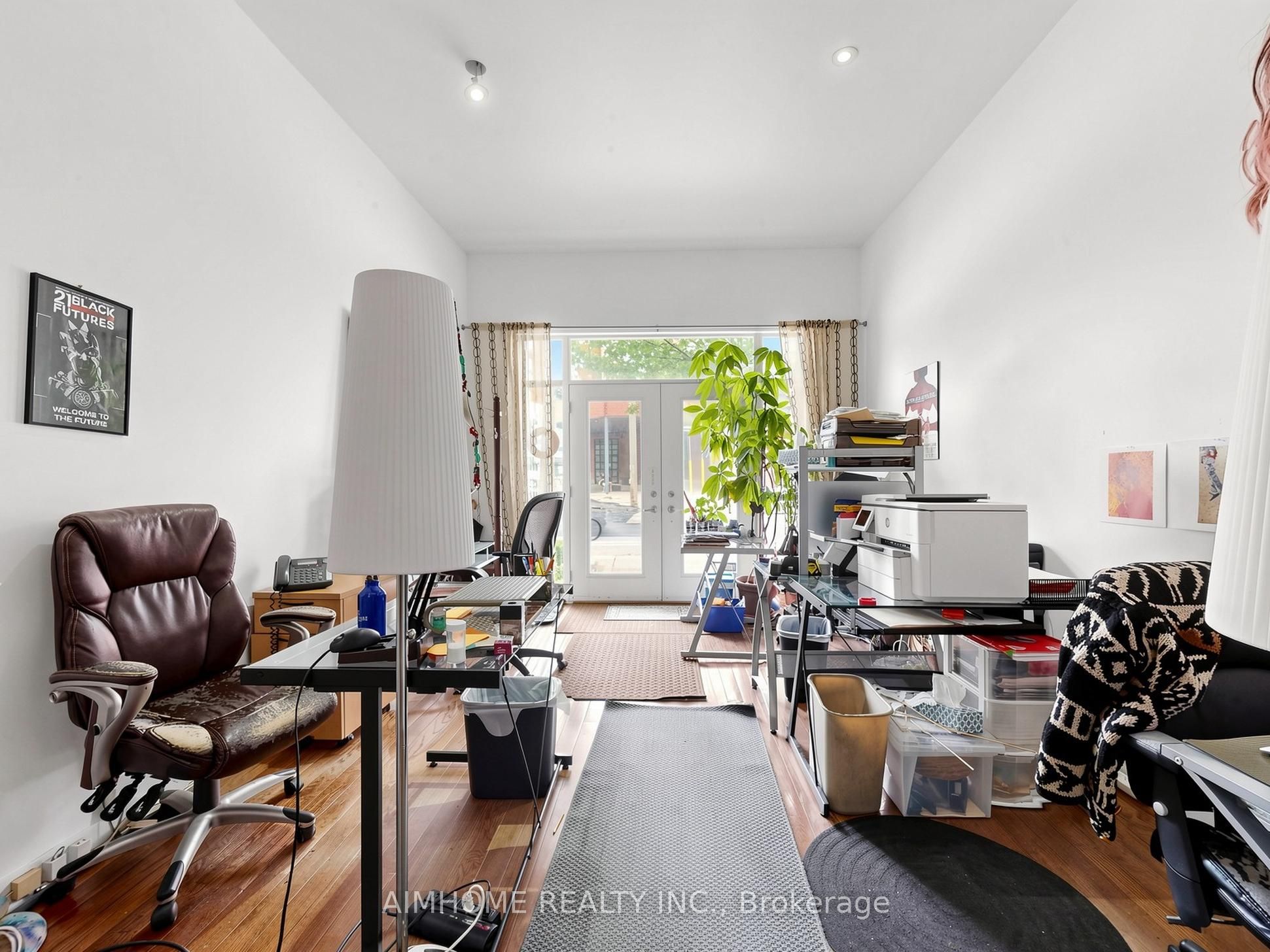 1089 Dundas Street E, Toronto, ON M4M 1R9 photo 4