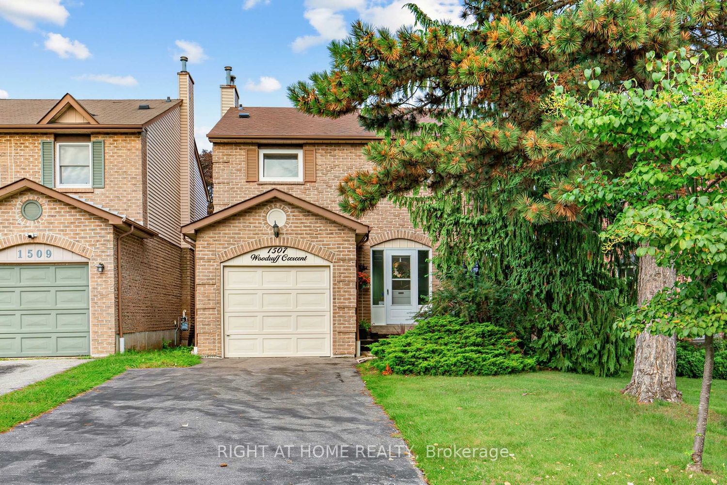 1507 Woodruff Crescent, Pickering, ON L1V 3S5 photo 2