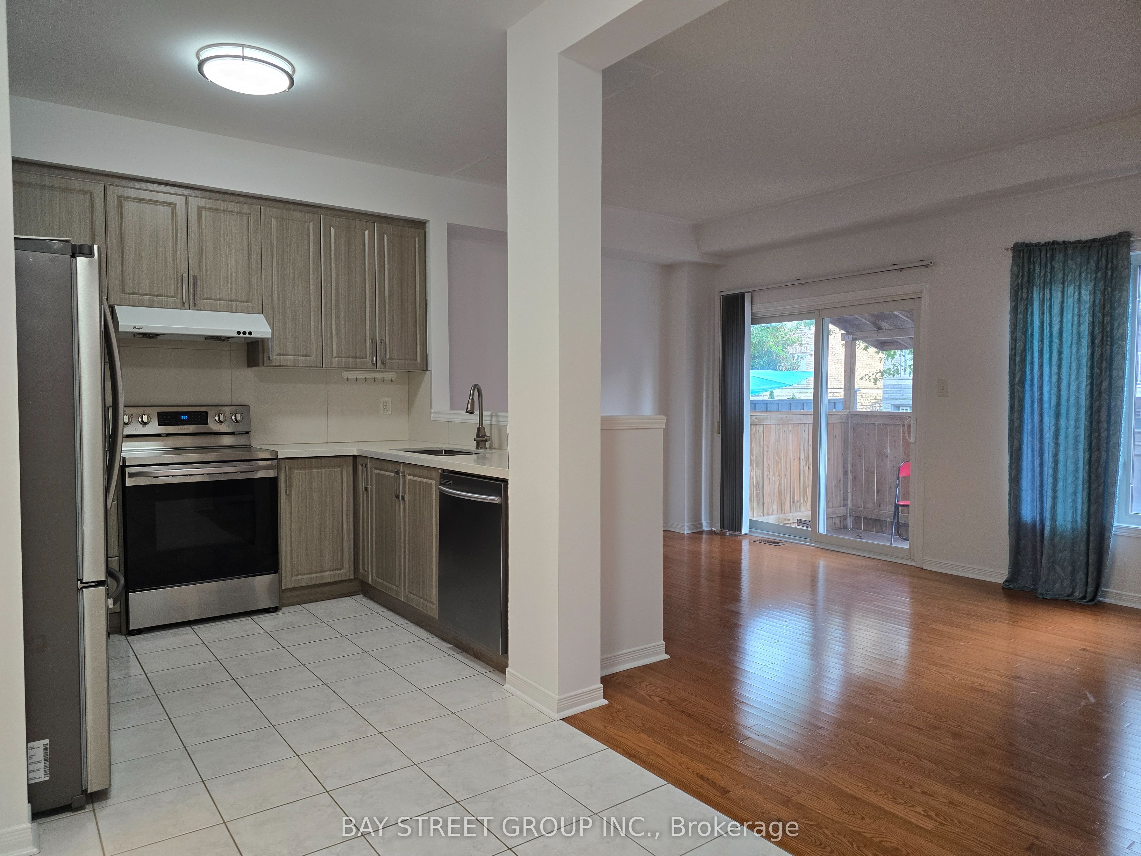 88 Dairy Drive, Toronto, ON M1L 0E9 photo 3