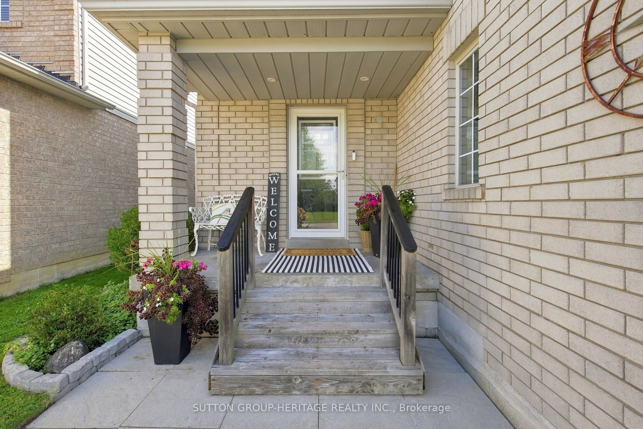 1517 Fieldgate Drive, Oshawa, ON L1K 2L6 photo 2