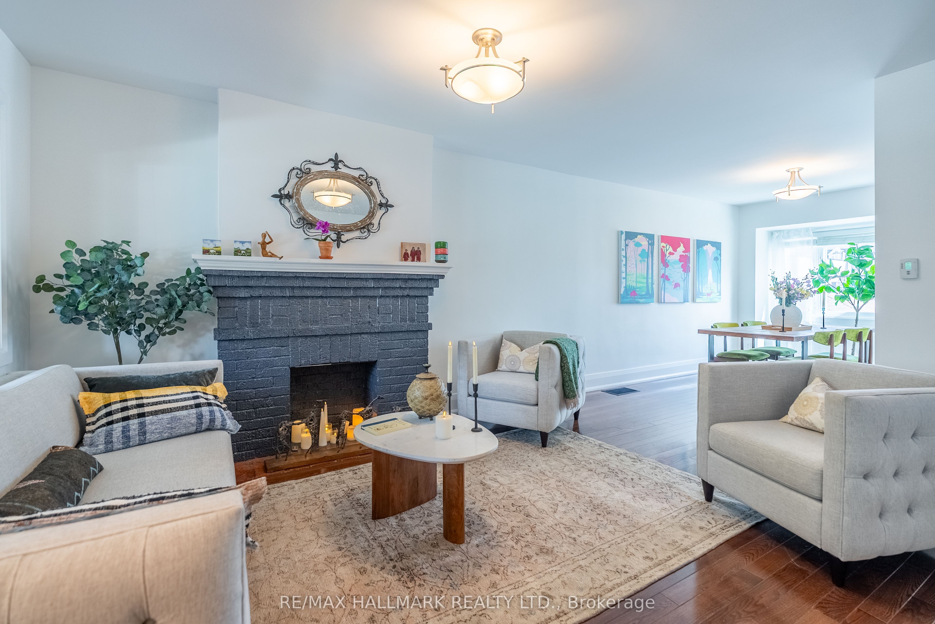 397 Strathmore Boulevard, Toronto, ON M4C 1N6 photo 4