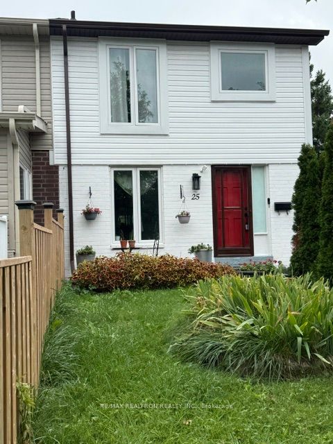 25 Whiteleas Avenue, Toronto, ON M1B 1W8 photo 2