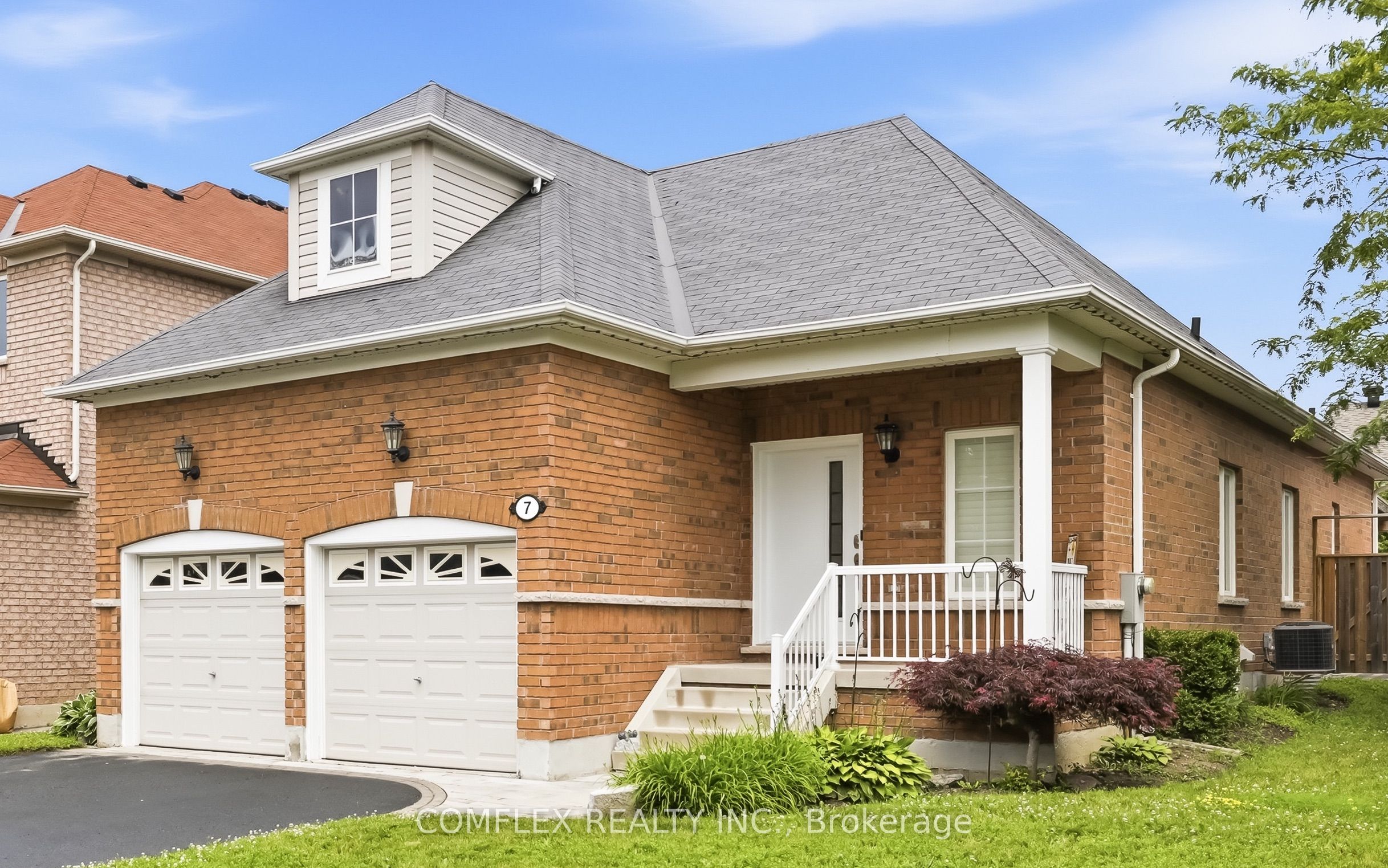 7 Swindells Street, Clarington, ON L1C 0K3 photo 2