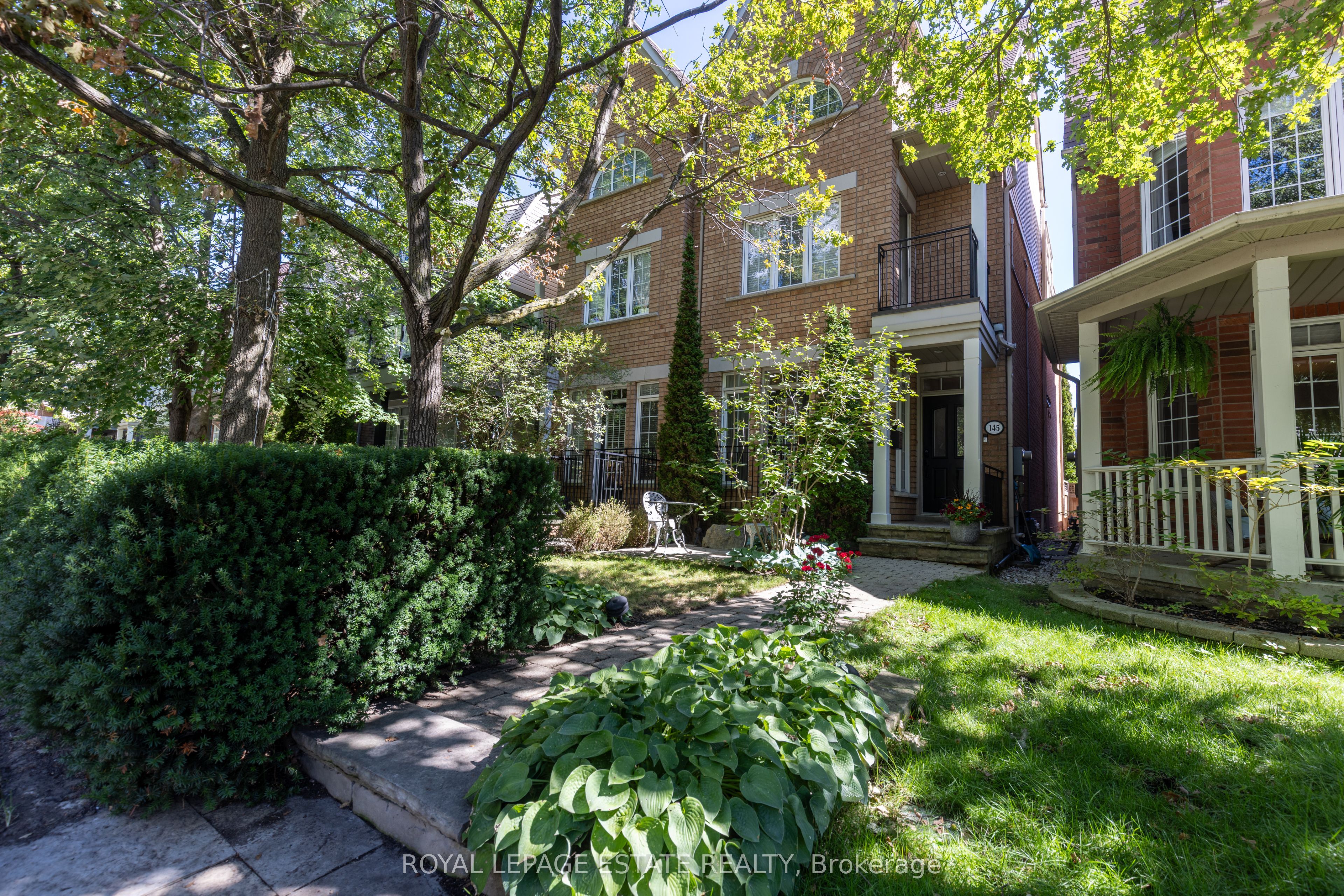 145 Boardwalk Drive, Toronto, ON M4L 3X9