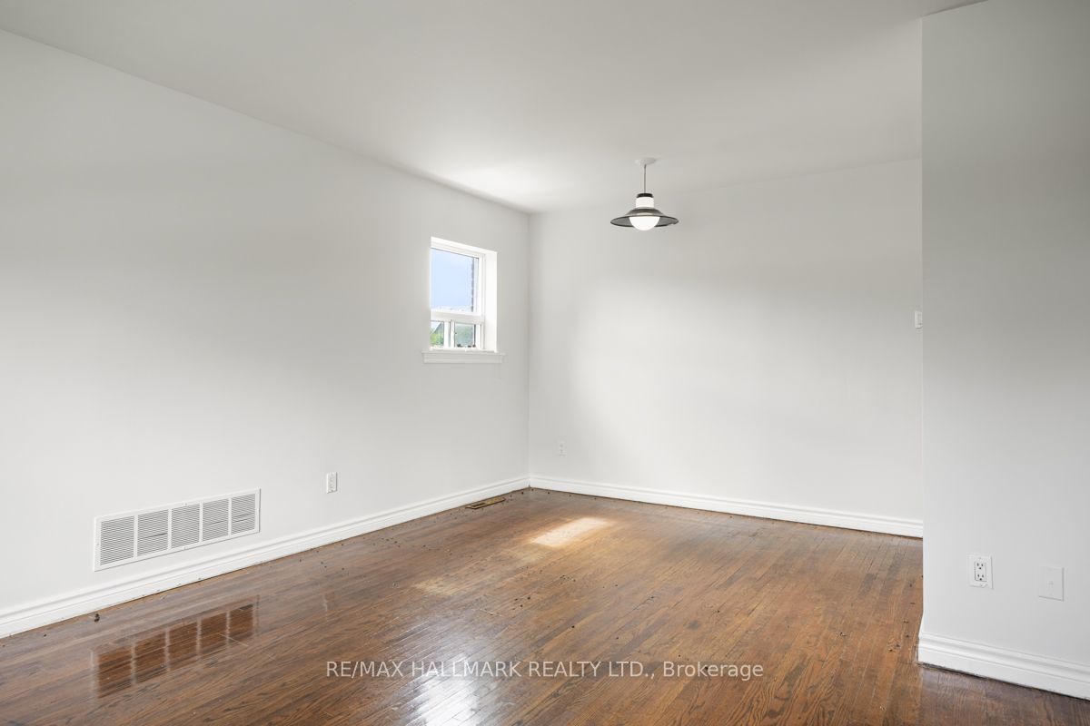 4 Bergen Road, Toronto, ON M1P 1R9 photo 4