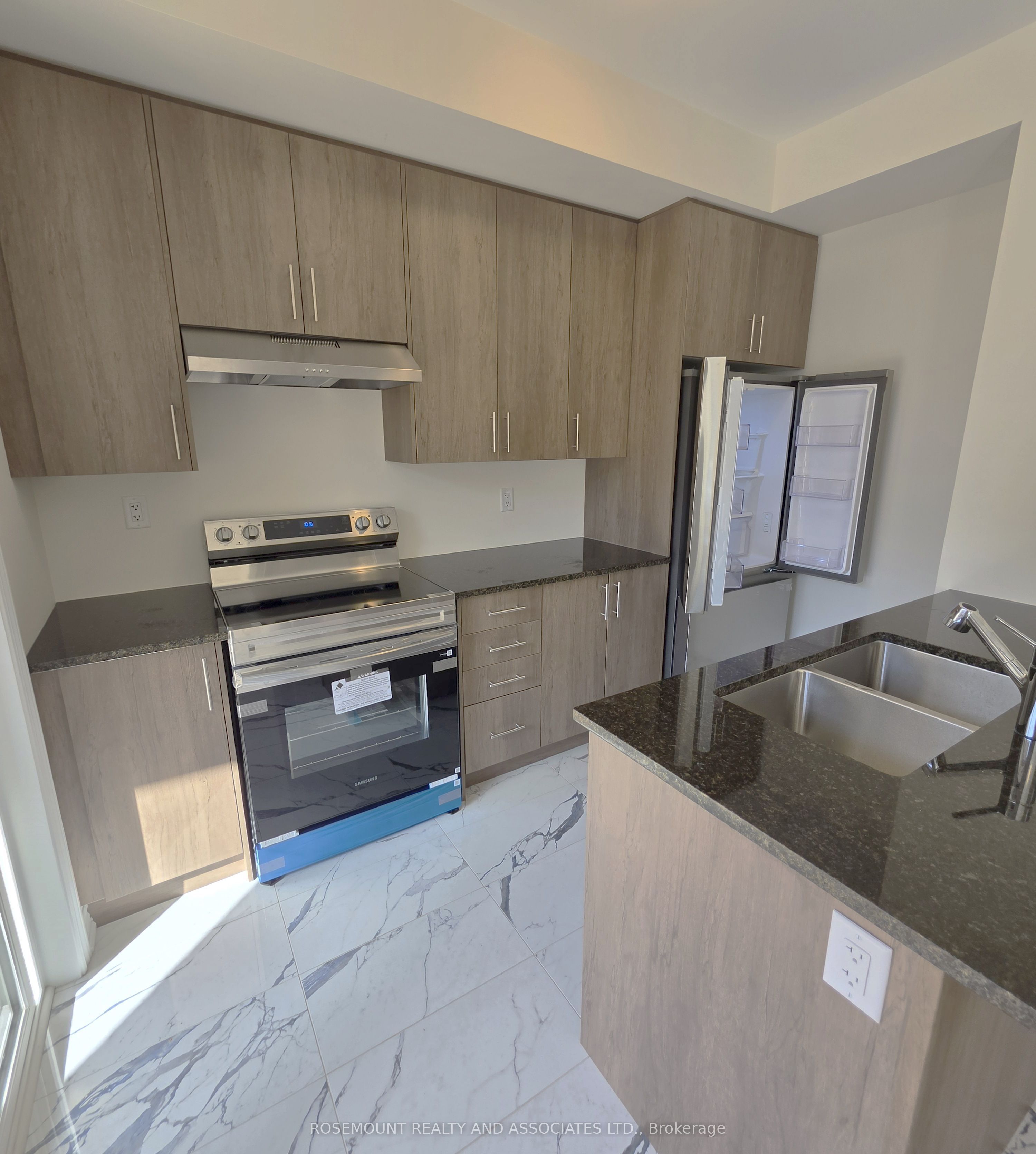 12 Radiance Way, Whitby, ON L1P 0S2 photo 5