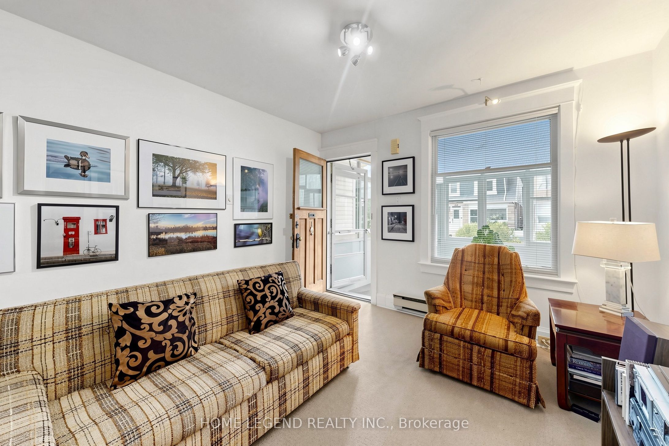 605 Rhodes Avenue, Toronto, ON M4J 4X5 photo 3