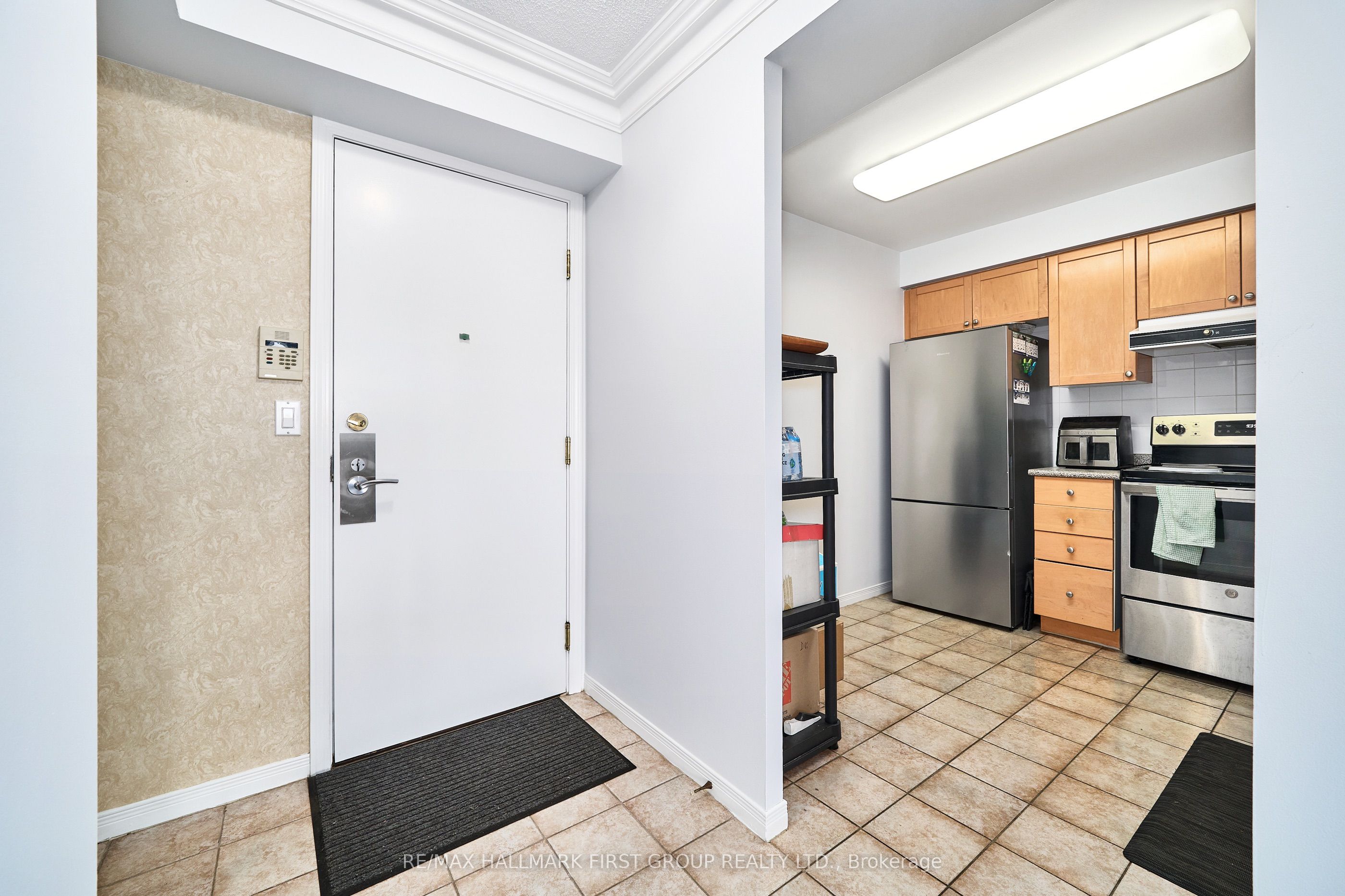 1000 The Esplanade Road N 1116, Pickering, ON L1V 6V4 photo 4
