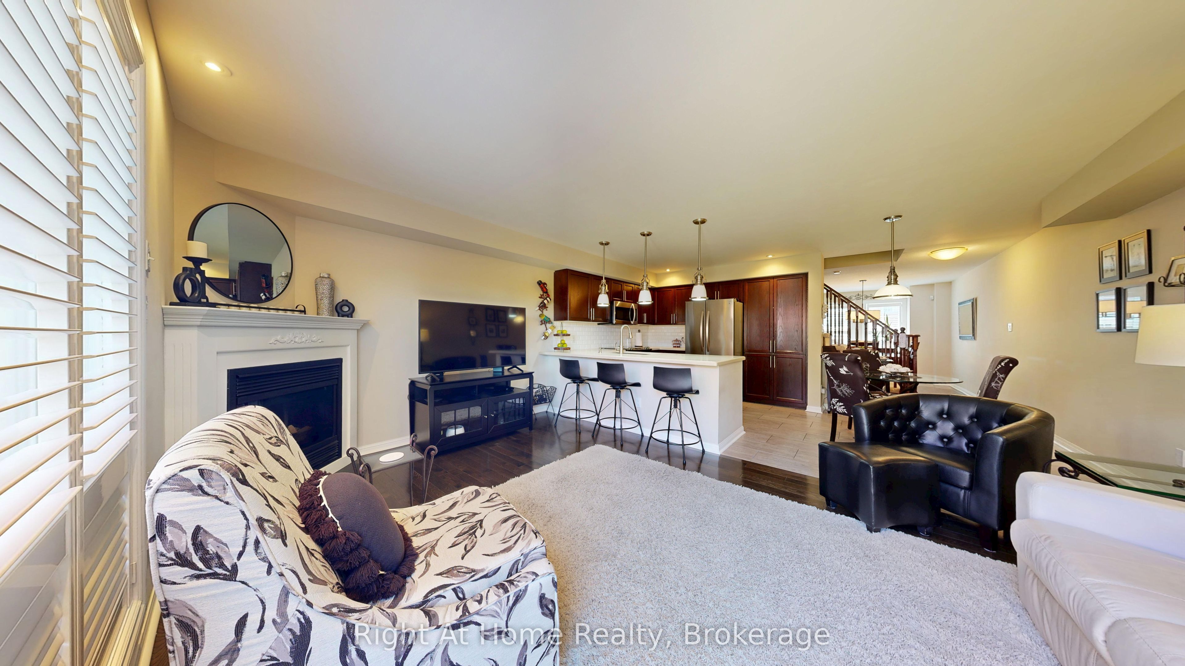40 Torr Lane, Ajax, ON L1S 7M9 photo 5