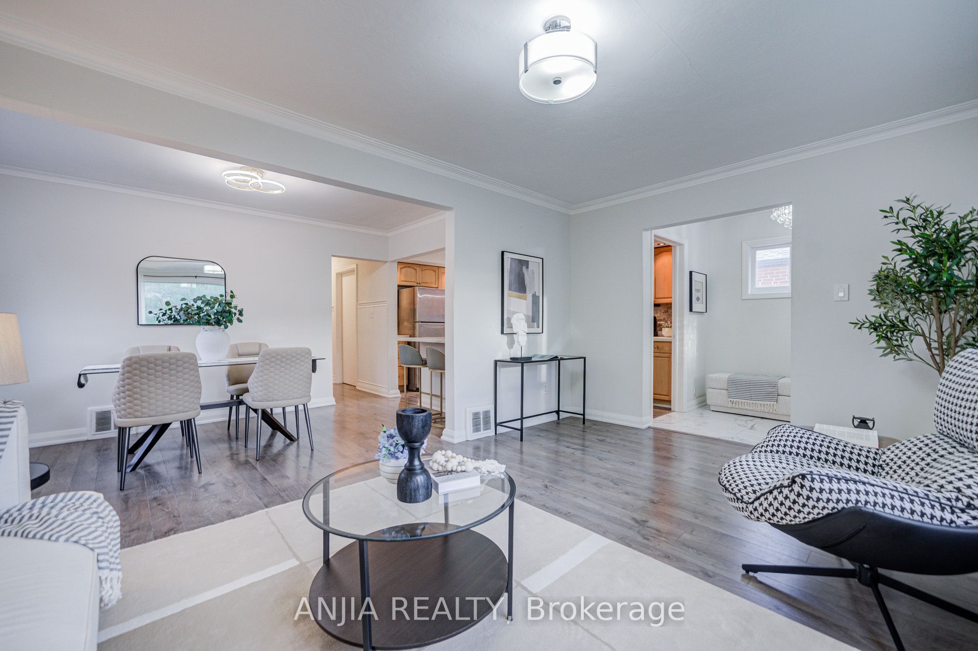 91 Canlish Road, Toronto, ON M1P 1S8 photo 4