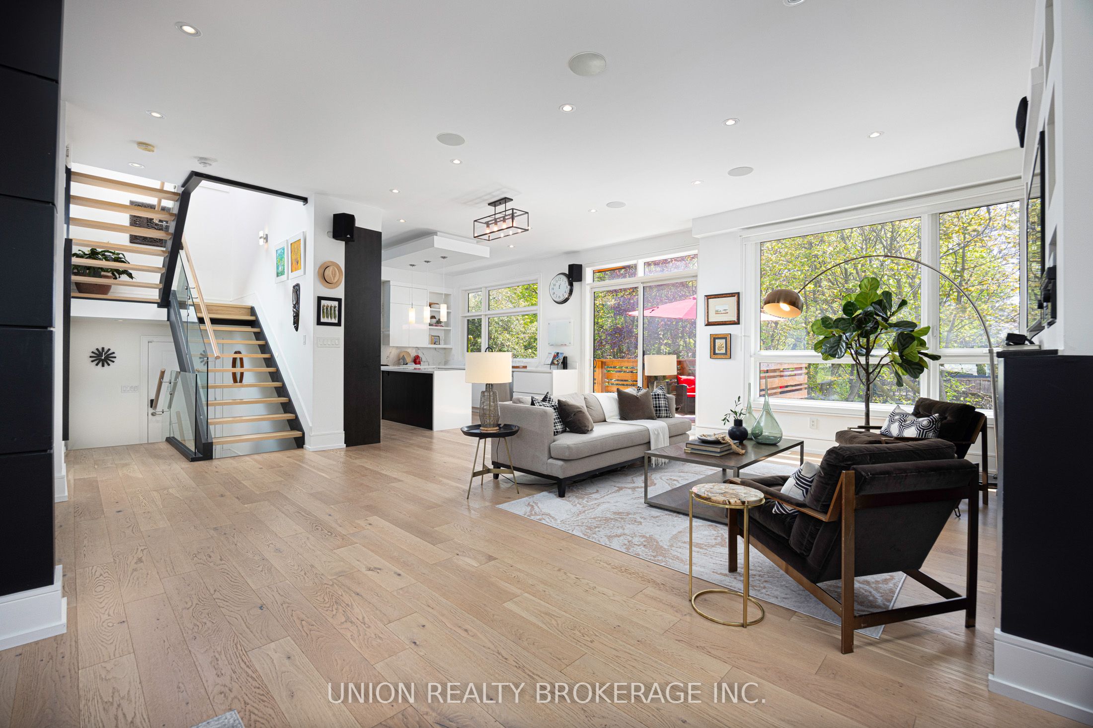 7 Balcarra Avenue, Toronto, ON M1M 1G8 photo 4