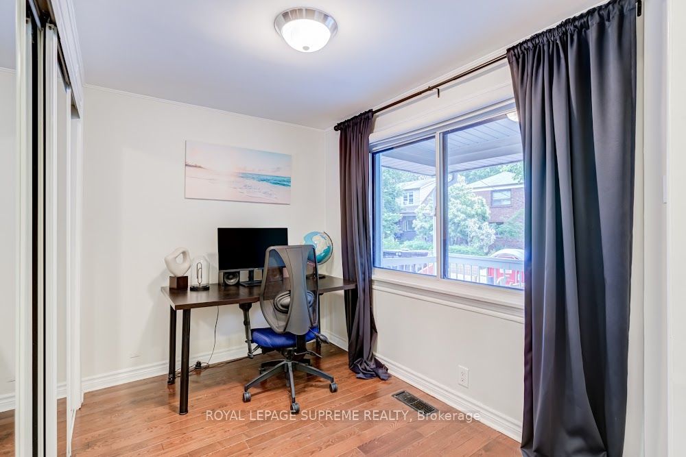 24 Wiley Avenue, Toronto, ON M4J 3W4 photo 5