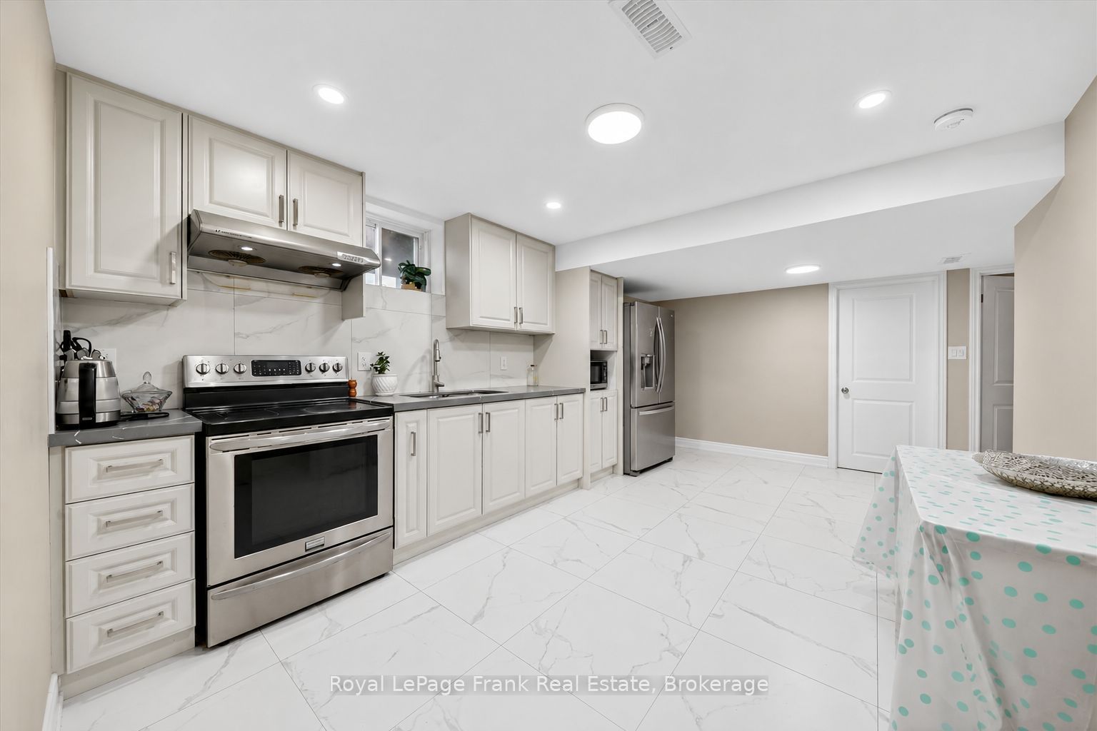 1159 Dragonfly Ave Avenue, Pickering, ON L1X 0G1 photo 5