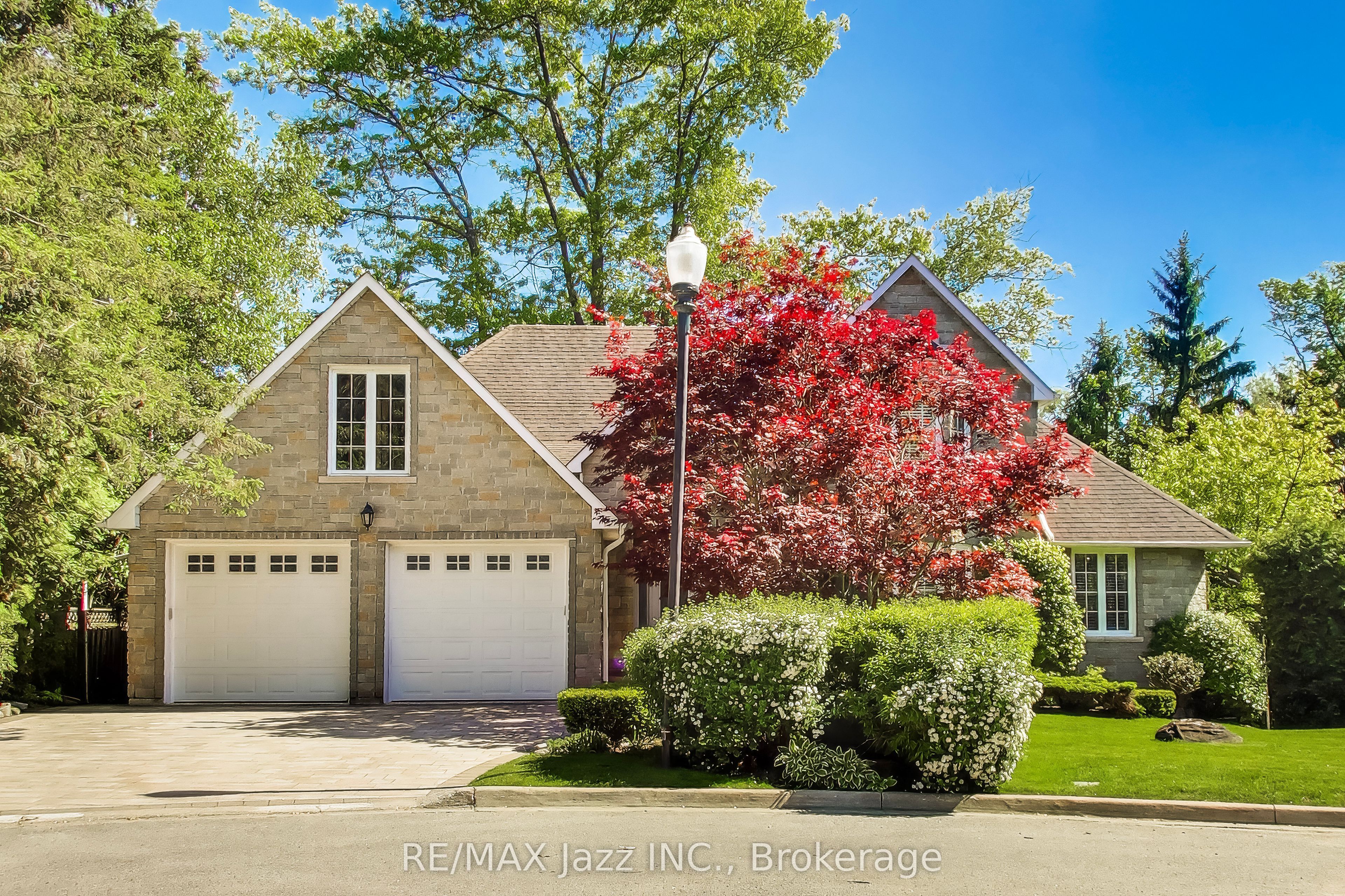 45 Windsor Valley Place, Clarington, ON L1E 1J4