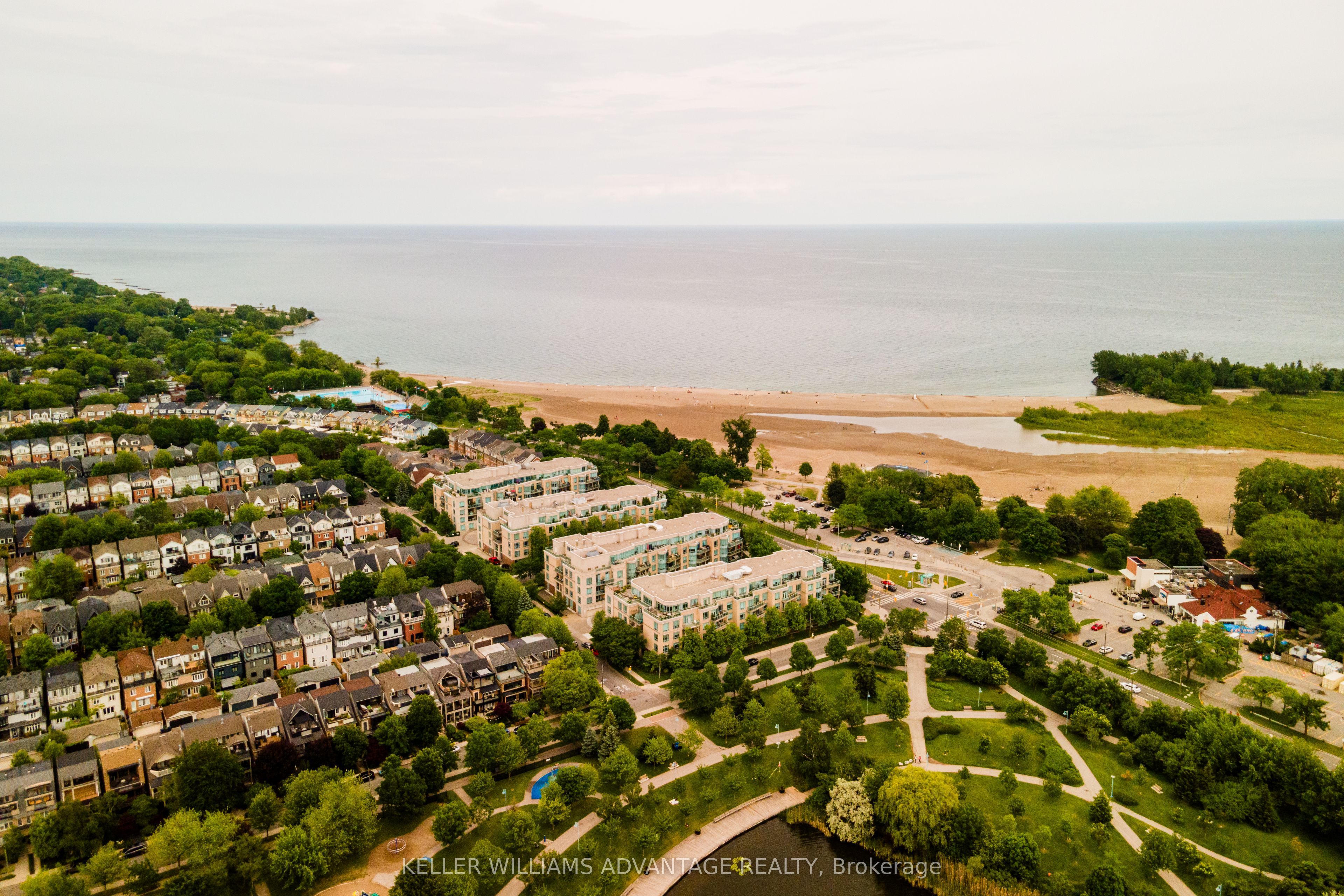 9 Boardwalk Drive 321, Toronto, ON M4L 6T1