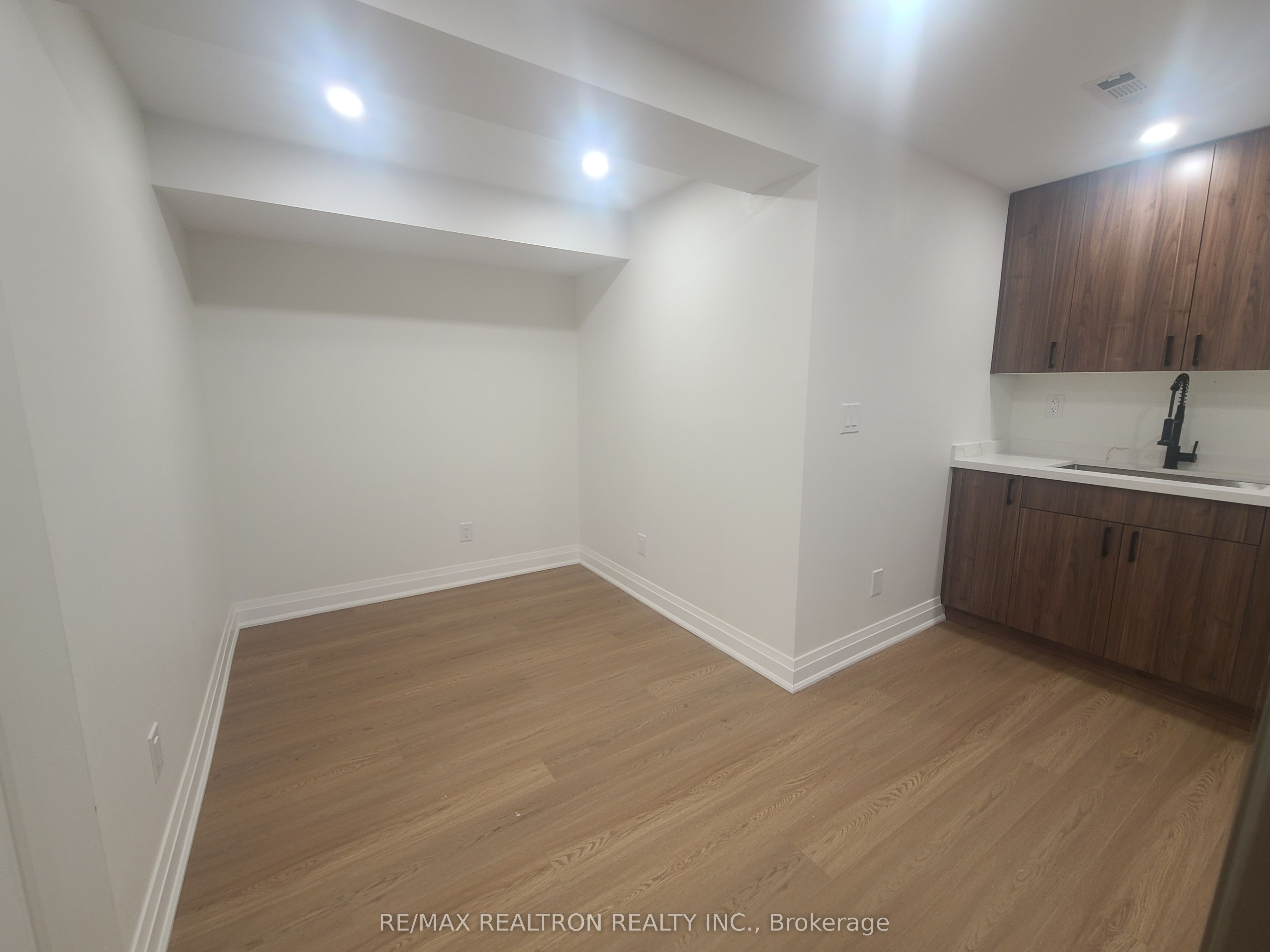 17 Mcginty Avenue, Ajax, ON L1Z 0J6 photo 5