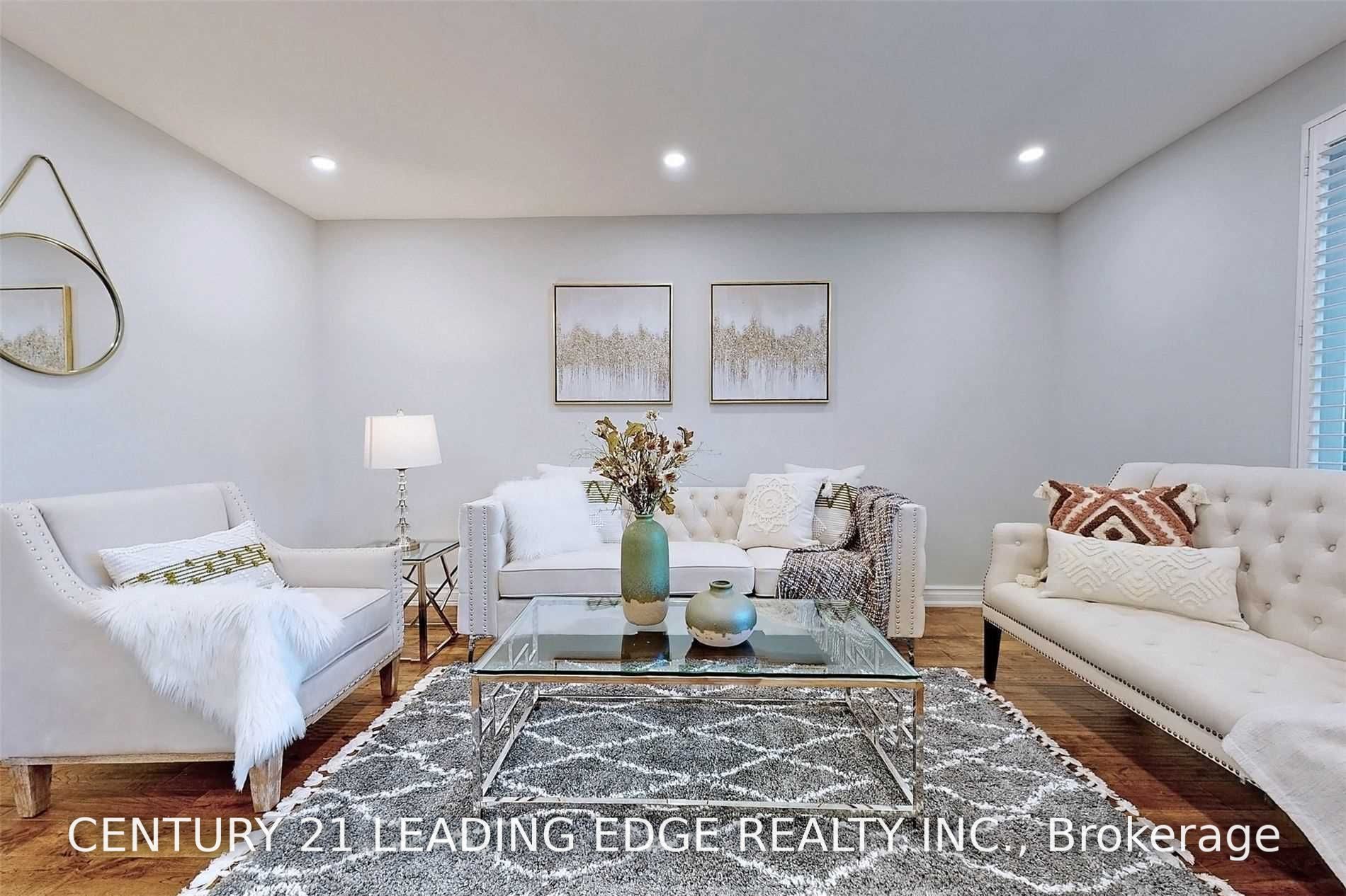 170 Ellington Drive Main, Toronto, ON M1R 3Y3 photo 3