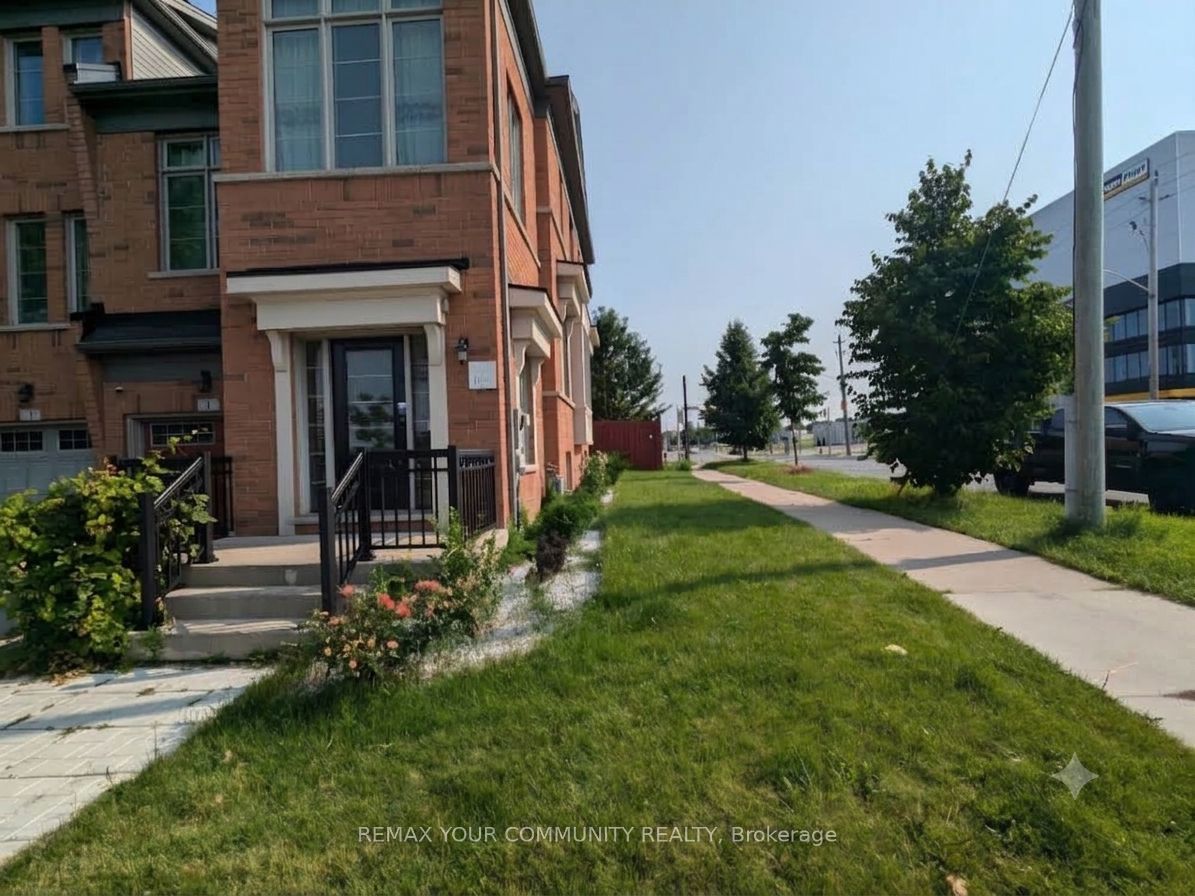1 Lily Cup Avenue, Toronto, ON M1L 0H4 photo 2