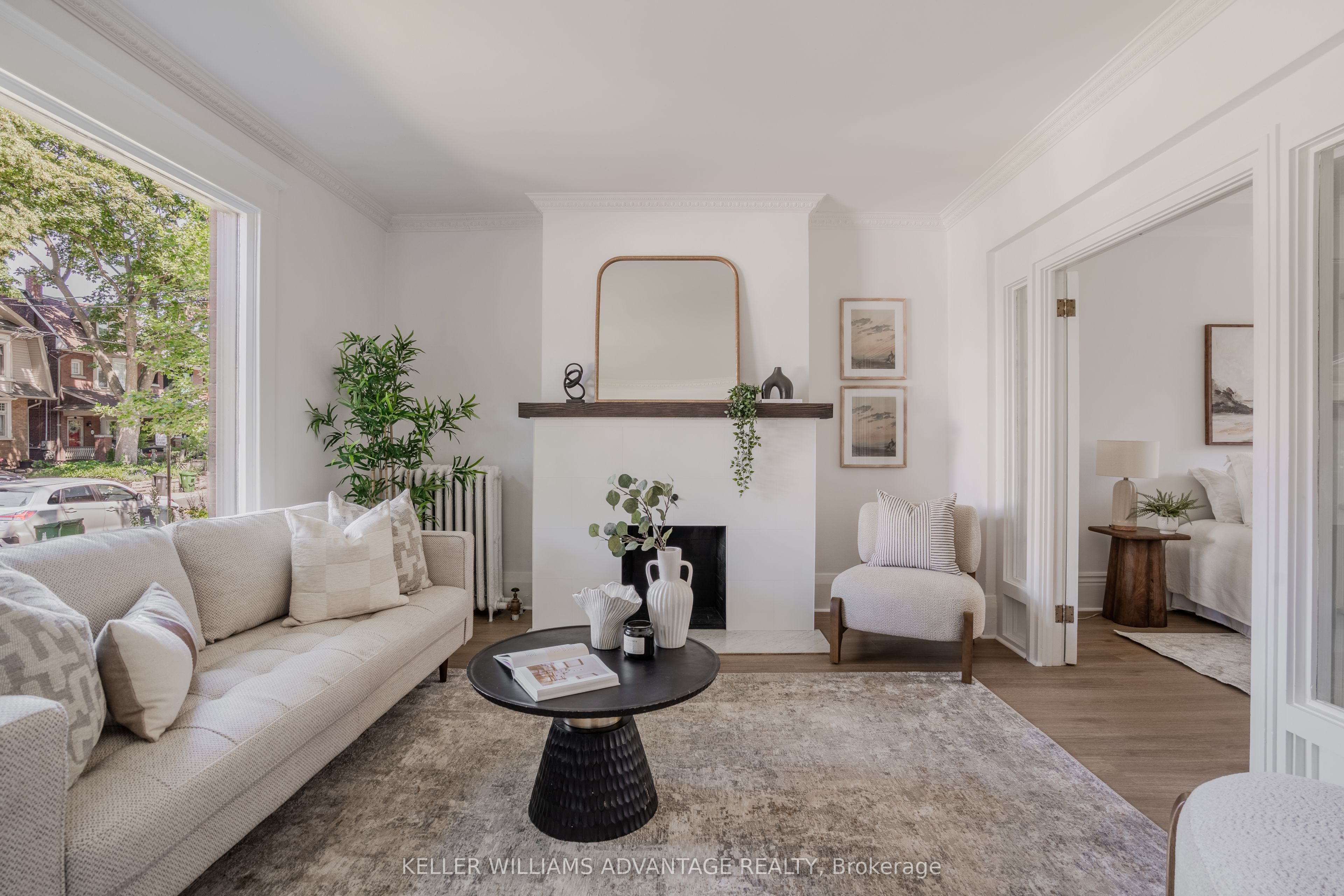 3 Columbine Avenue, Toronto, ON M4L 1P2 photo 3