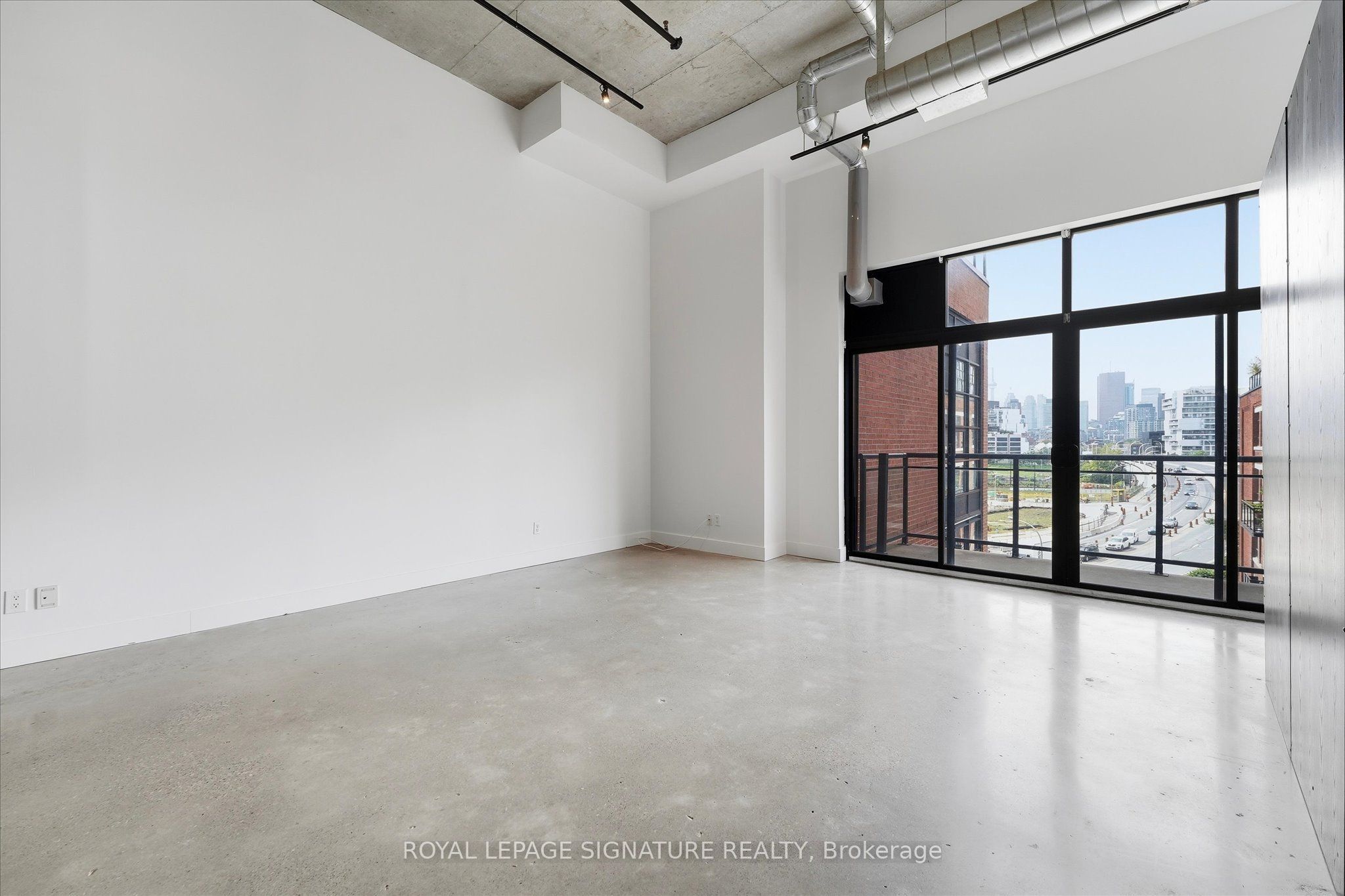 68 Broadview Avenue 523, Toronto, ON M4M 2E6 photo 2