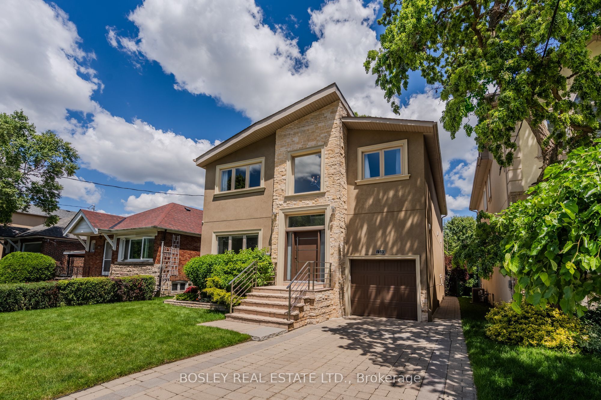 1599 Woodbine Heights Boulevard, Toronto, ON M4B 3A3