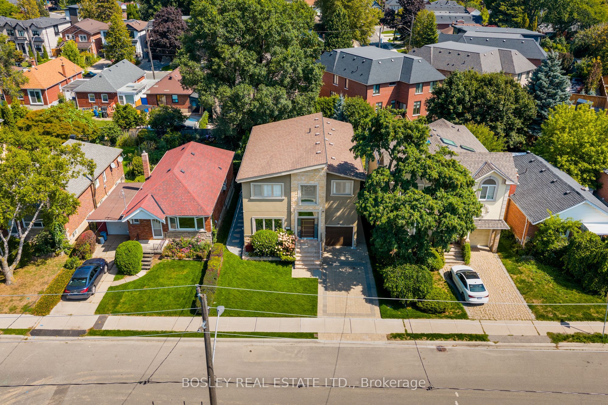 1599 Woodbine Heights Boulevard, Toronto, ON M4B 3A3 photo 3