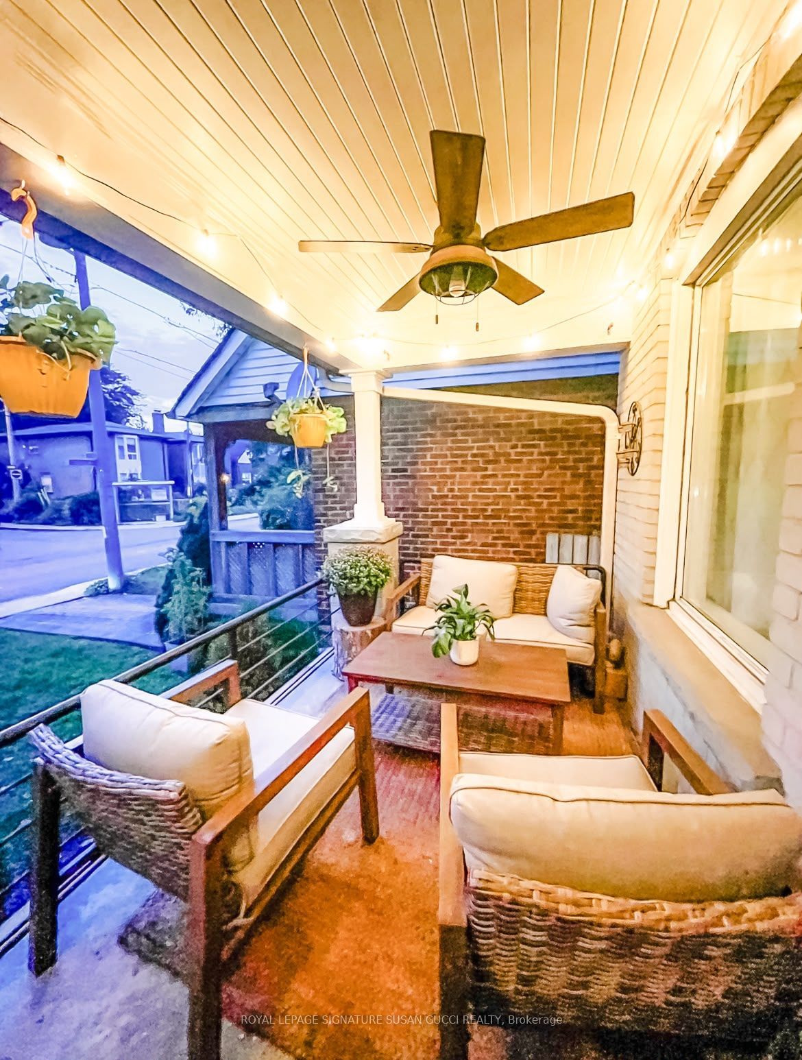 231 Chisholm Avenue, Toronto, ON M4C 4V9 photo 3