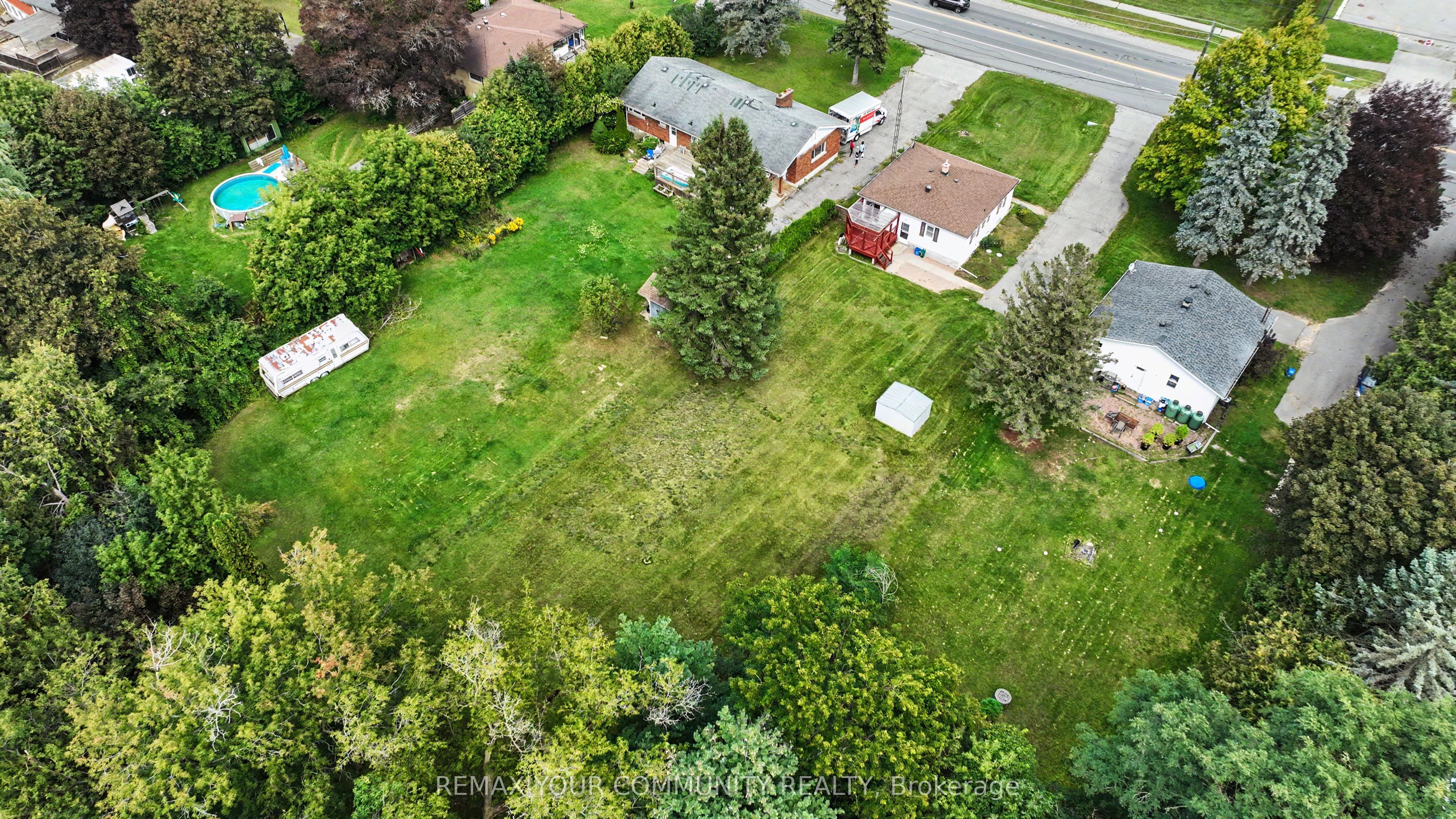 4690 Baldwin Street S, Whitby, ON L1R 2W4