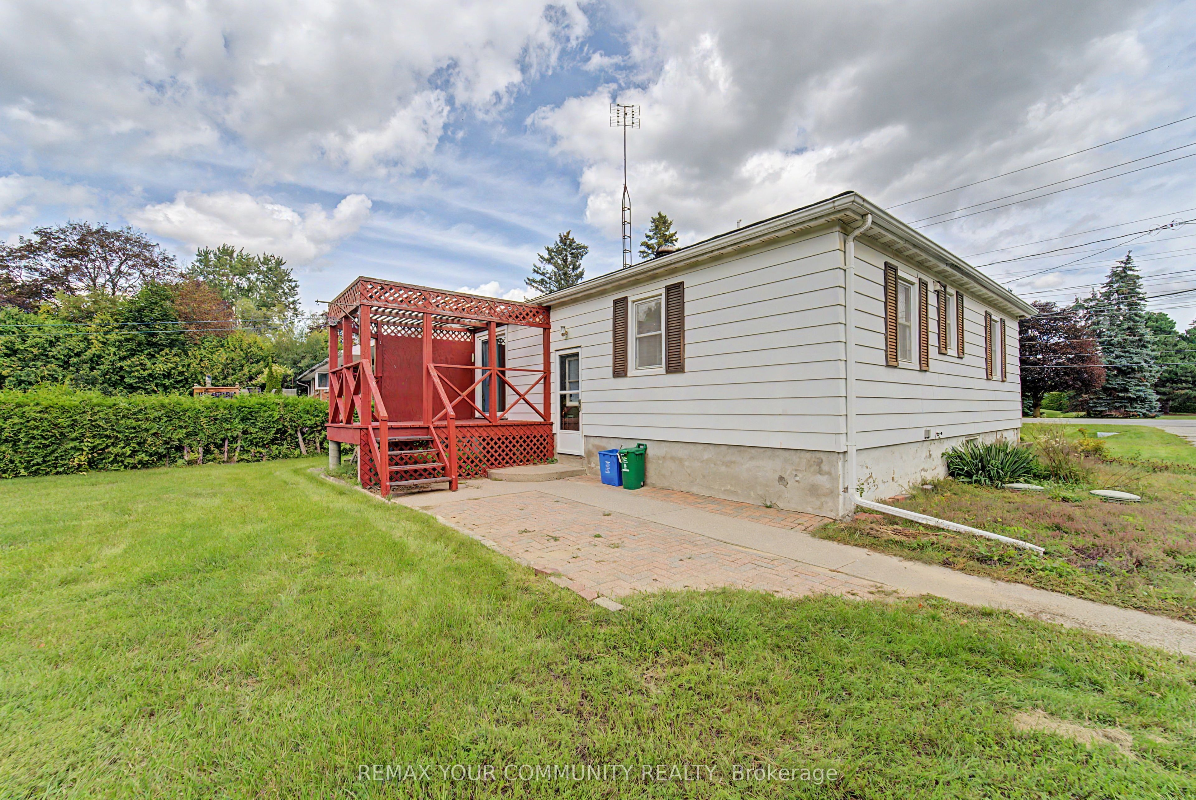 4690 Baldwin Street S, Whitby, ON L1R 2W4 photo 4