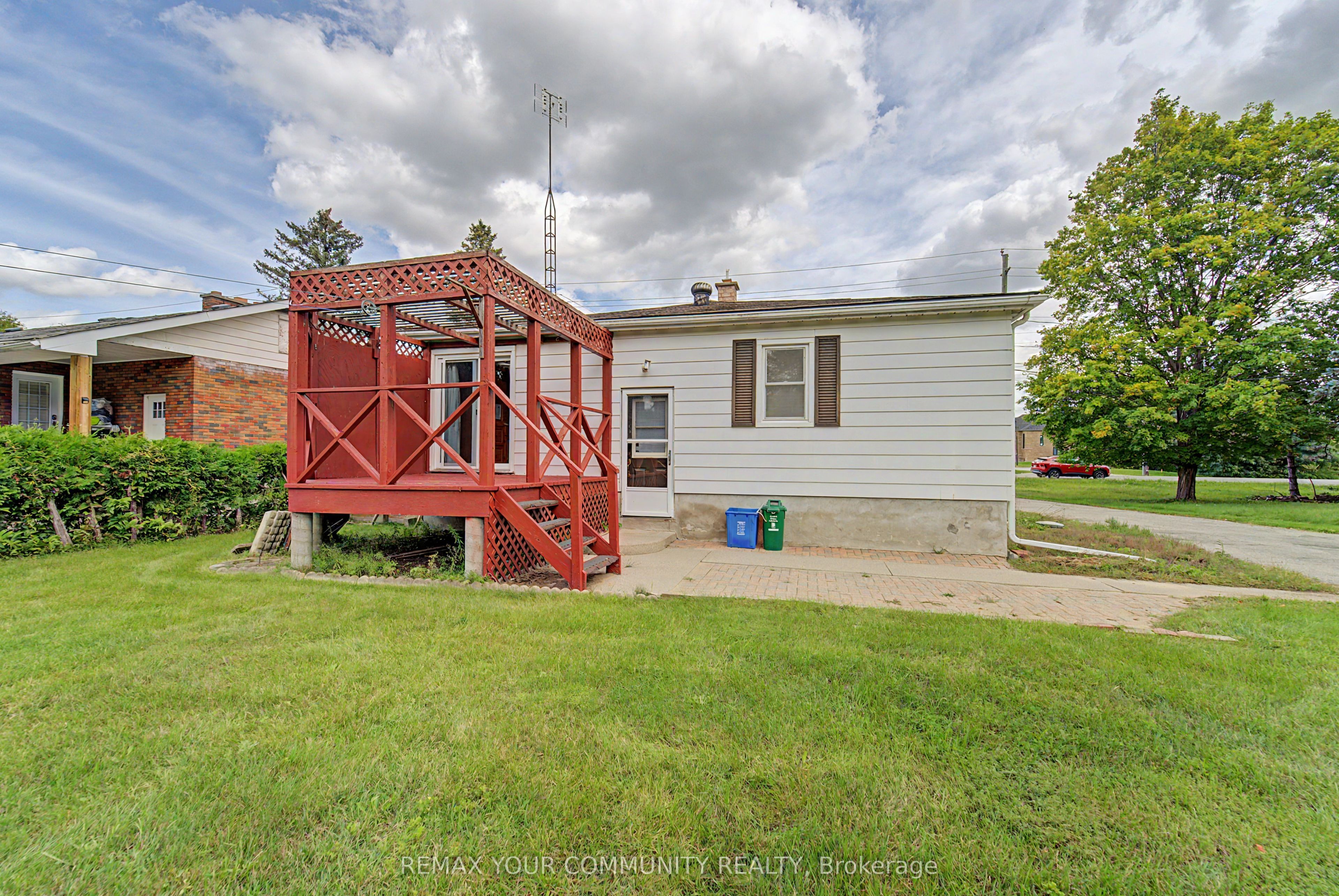 4690 Baldwin Street S, Whitby, ON L1R 2W4 photo 5