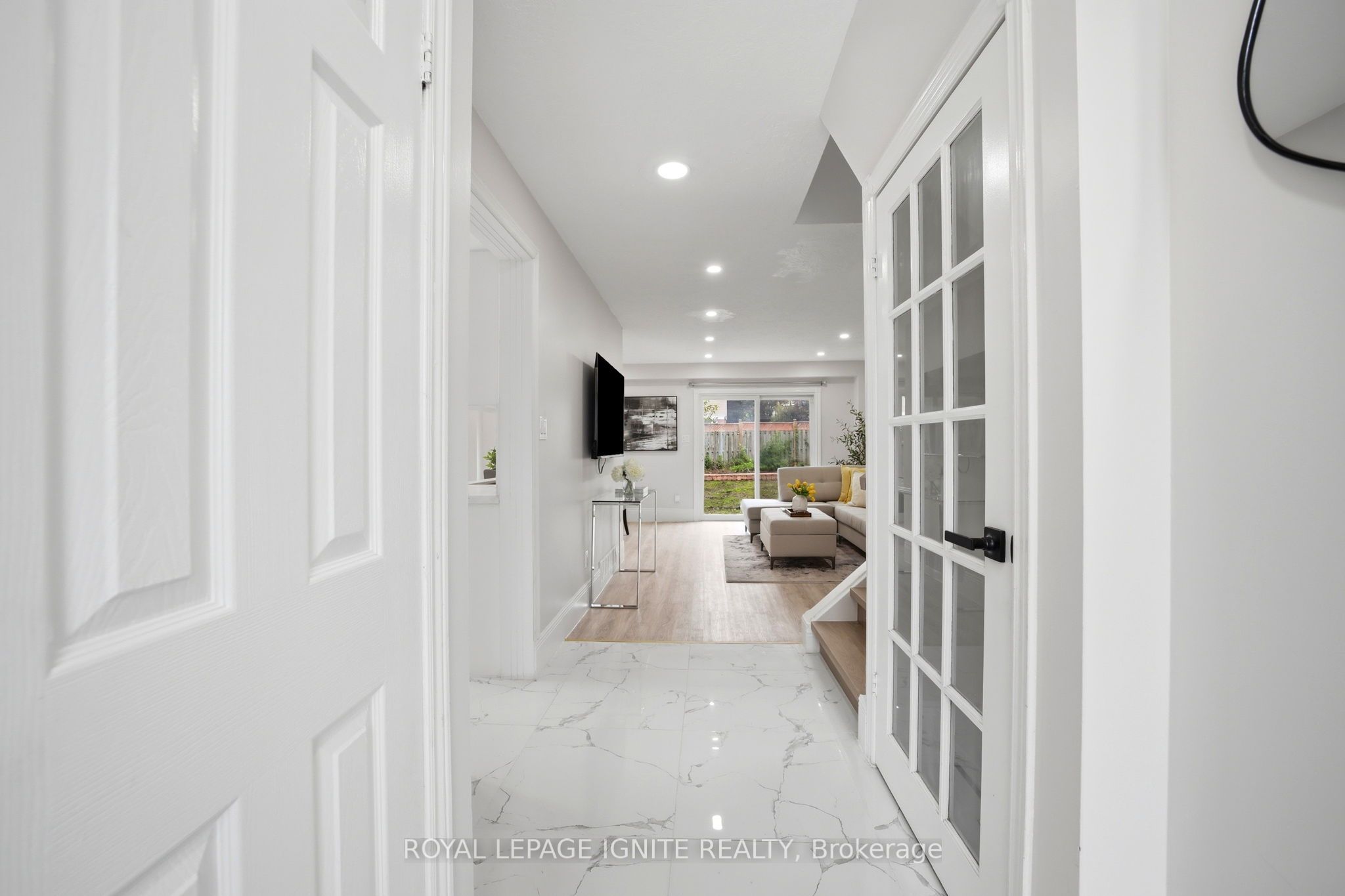 26 Winston Crescent, Whitby, ON L1N 6Y1 photo 4