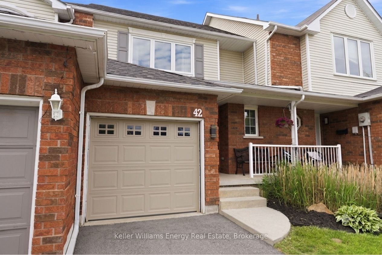 42 Cecil Found Crescent, Clarington, ON L1E 2W1 photo 2