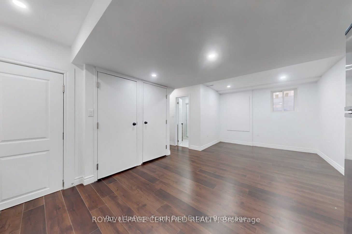 21 Ouellette Drive Basement, Whitby, ON L1P 0E3 photo 4