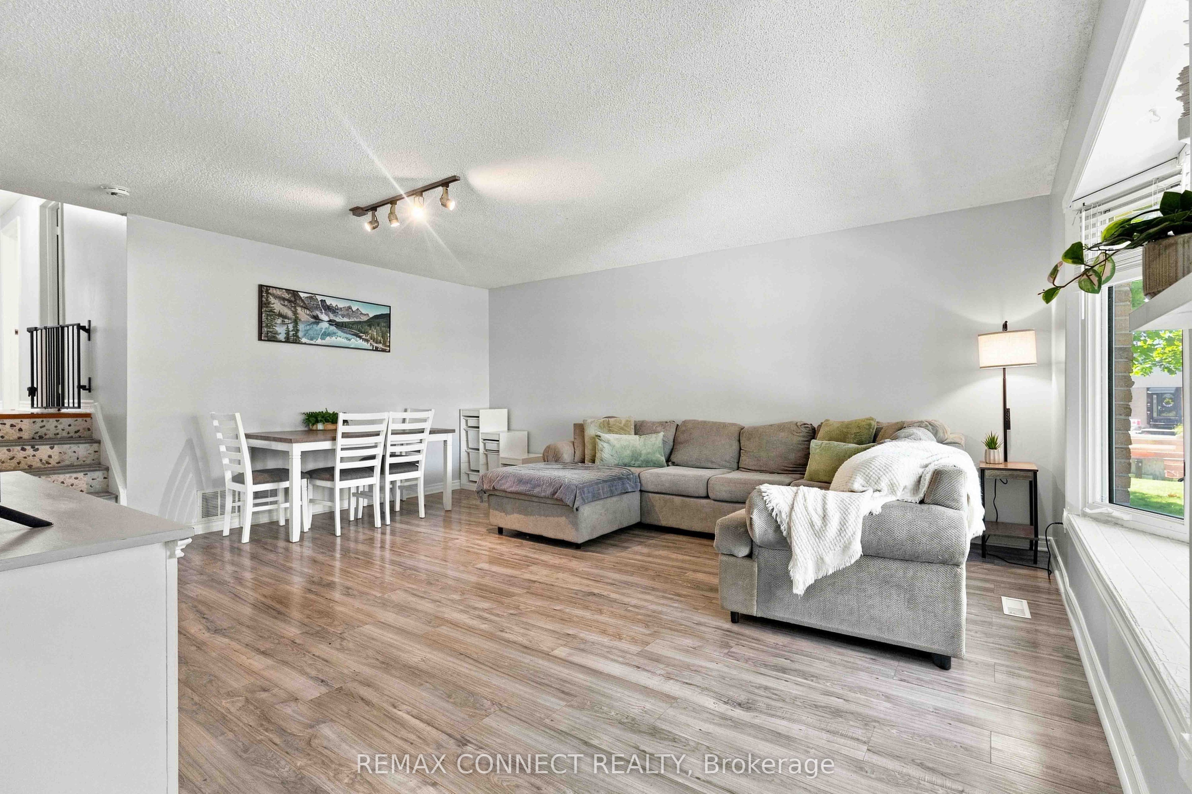 31 Roser Crescent, Clarington, ON L1C 3N7 photo 5