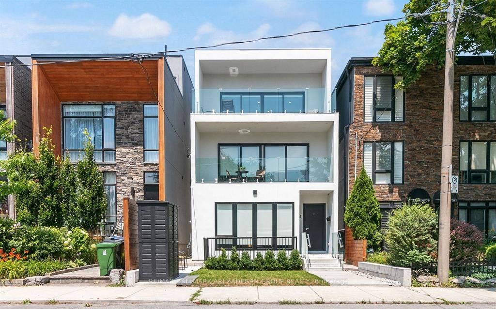 16 Minto Street 2, Toronto, ON M4L 1B6 photo 2