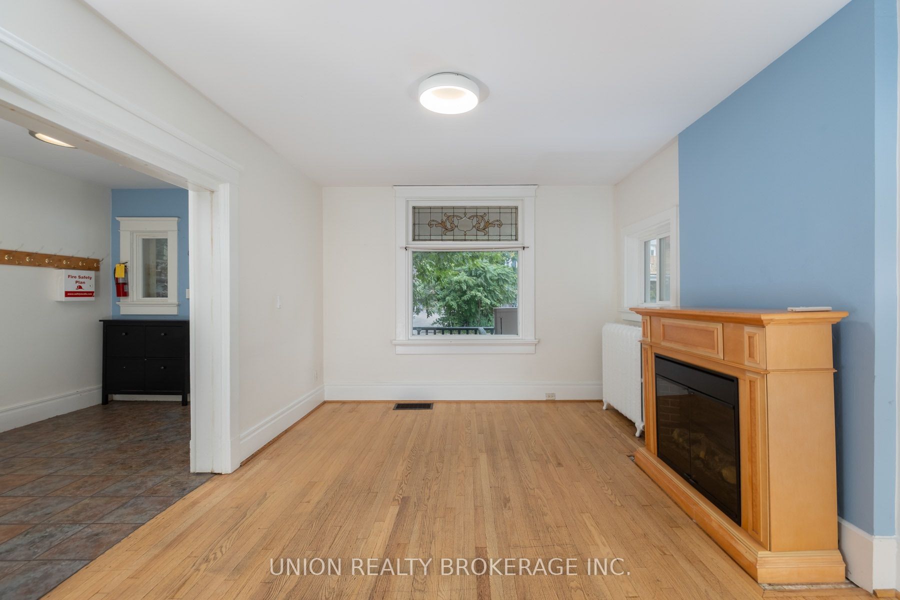 9 Simpson Avenue, Toronto, ON M4K 1A1 photo 3