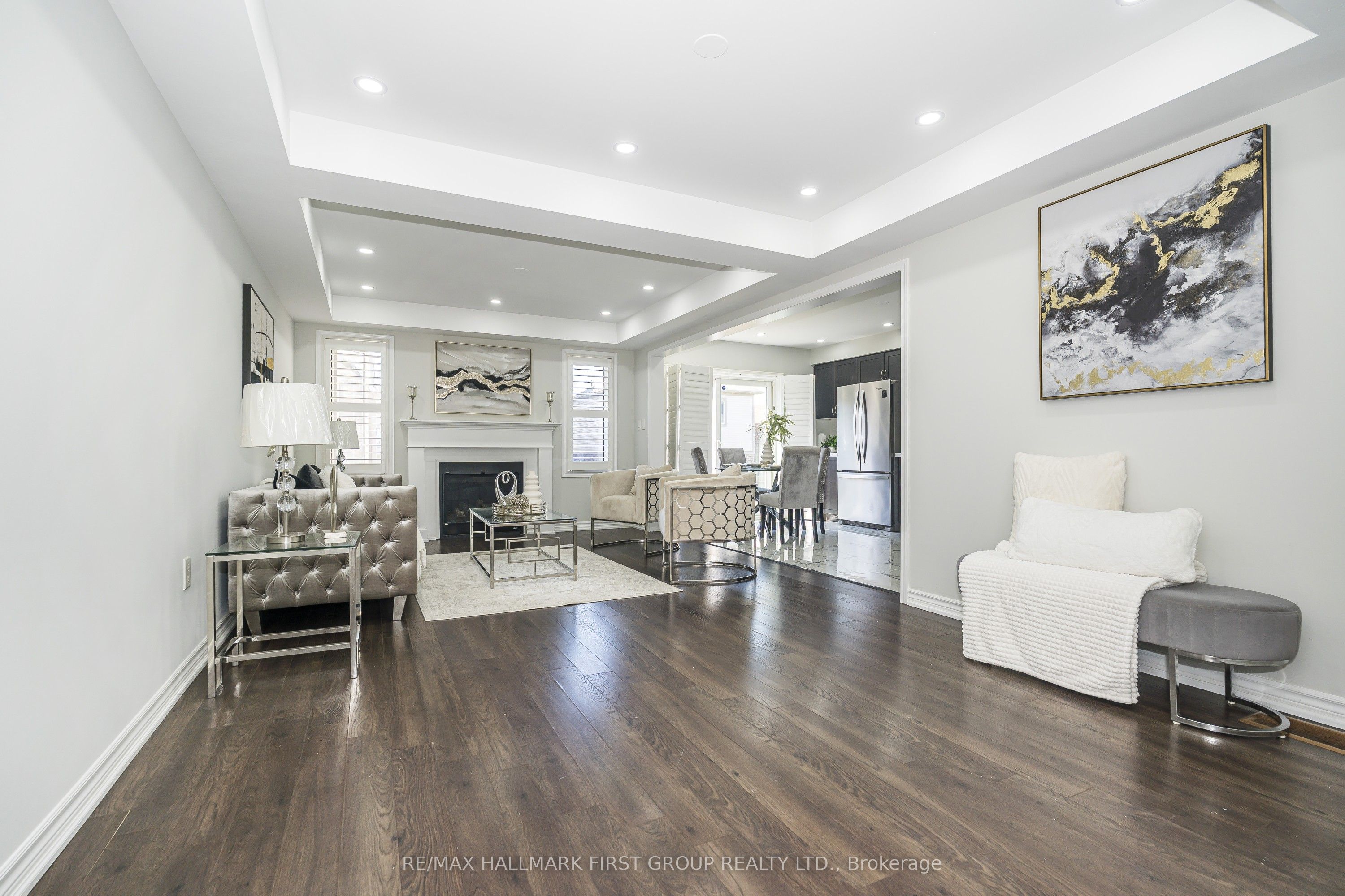 1019 Dragonfly Avenue, Pickering, ON L1X 0E9 photo 4
