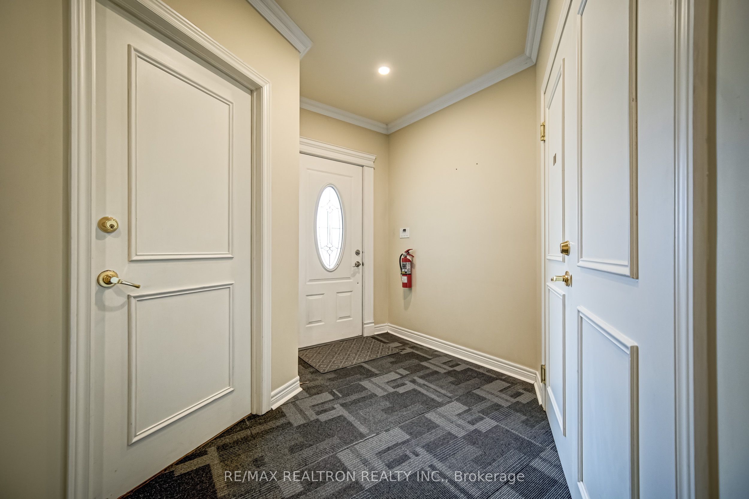 454 Donlands Avenue A3, Toronto, ON M4J 3S5 photo 4