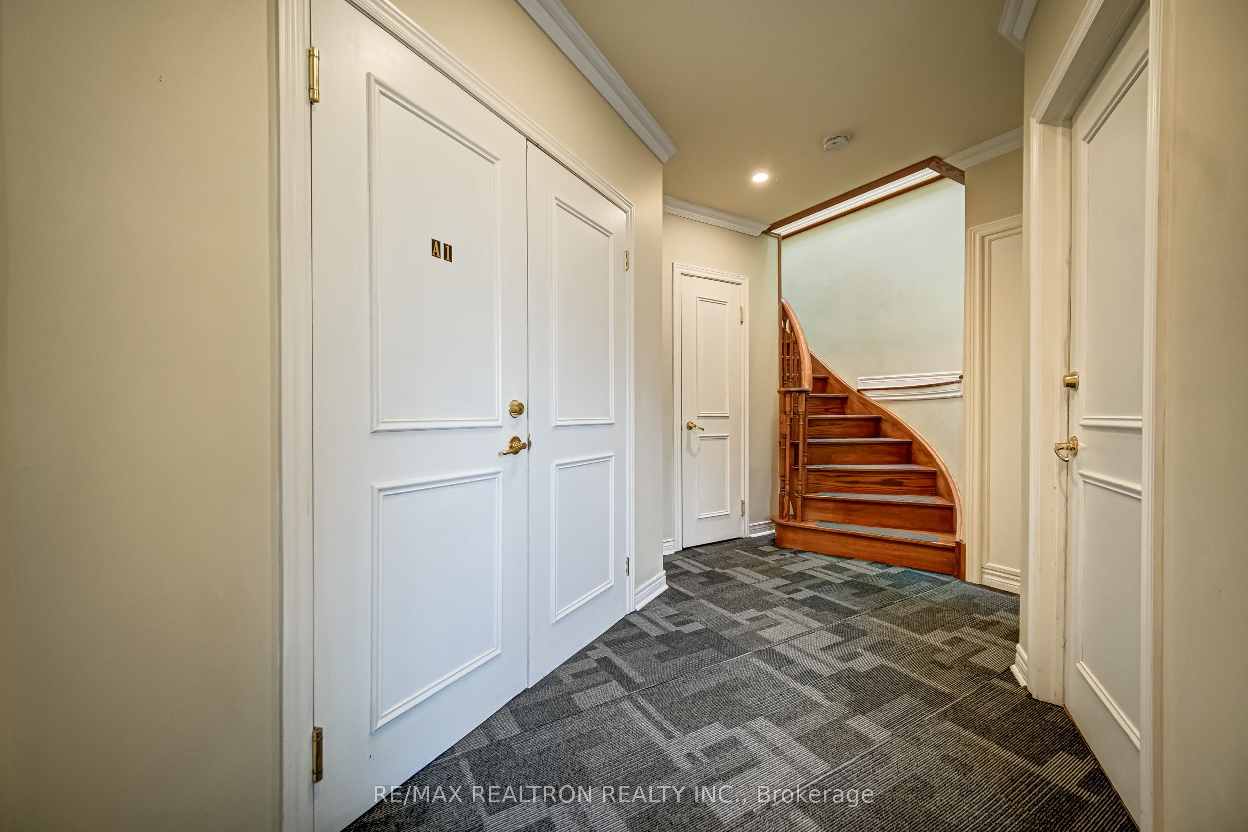 454 Donlands Avenue A2, Toronto, ON M4J 3S5 photo 4