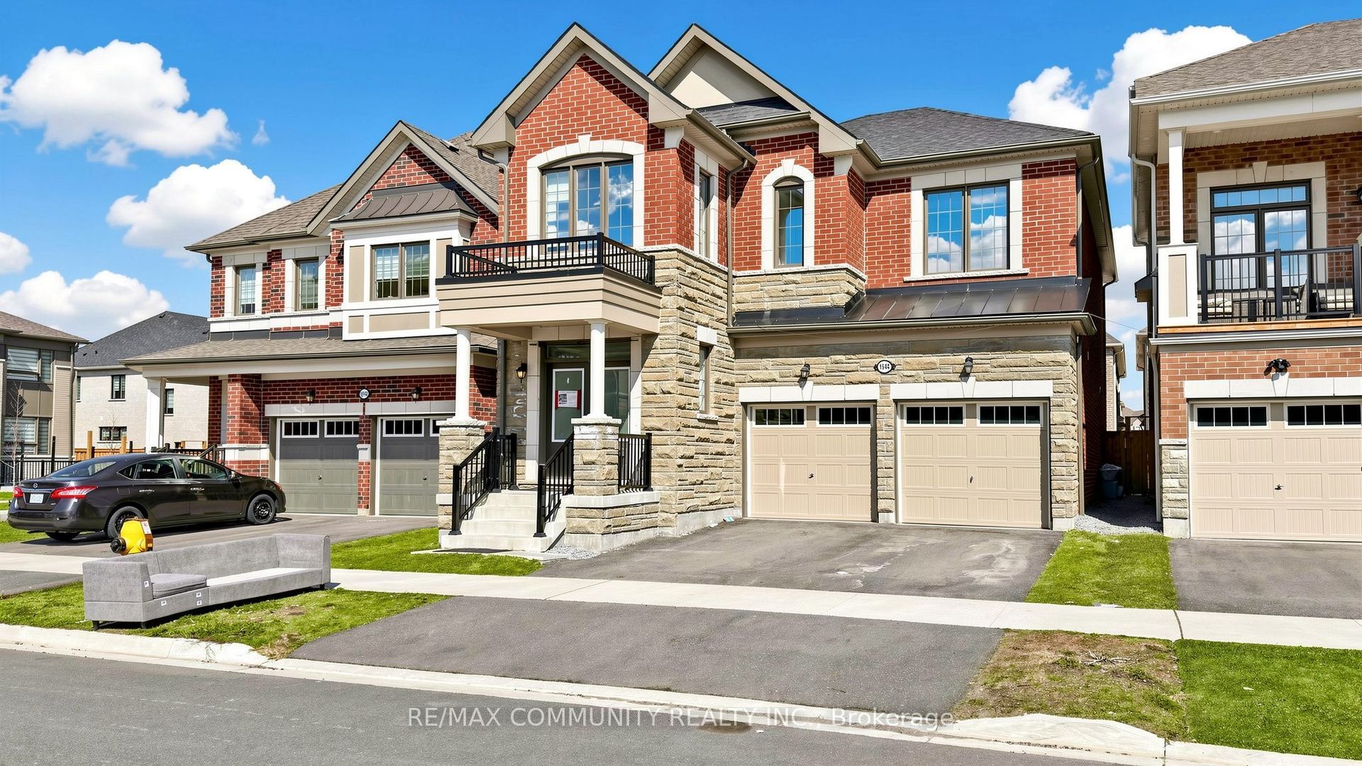 1544 Honey Locust Place Basement, Pickering, ON L1X 0P1 photo 2