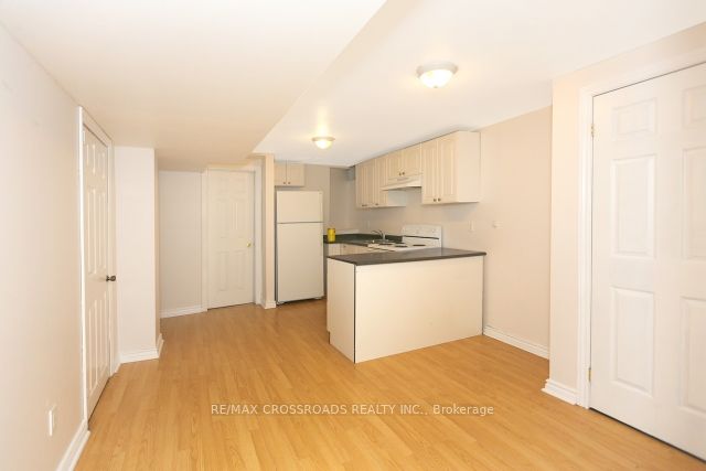 1 Muirbank Boulevard B2, Toronto, ON M1C 4R8