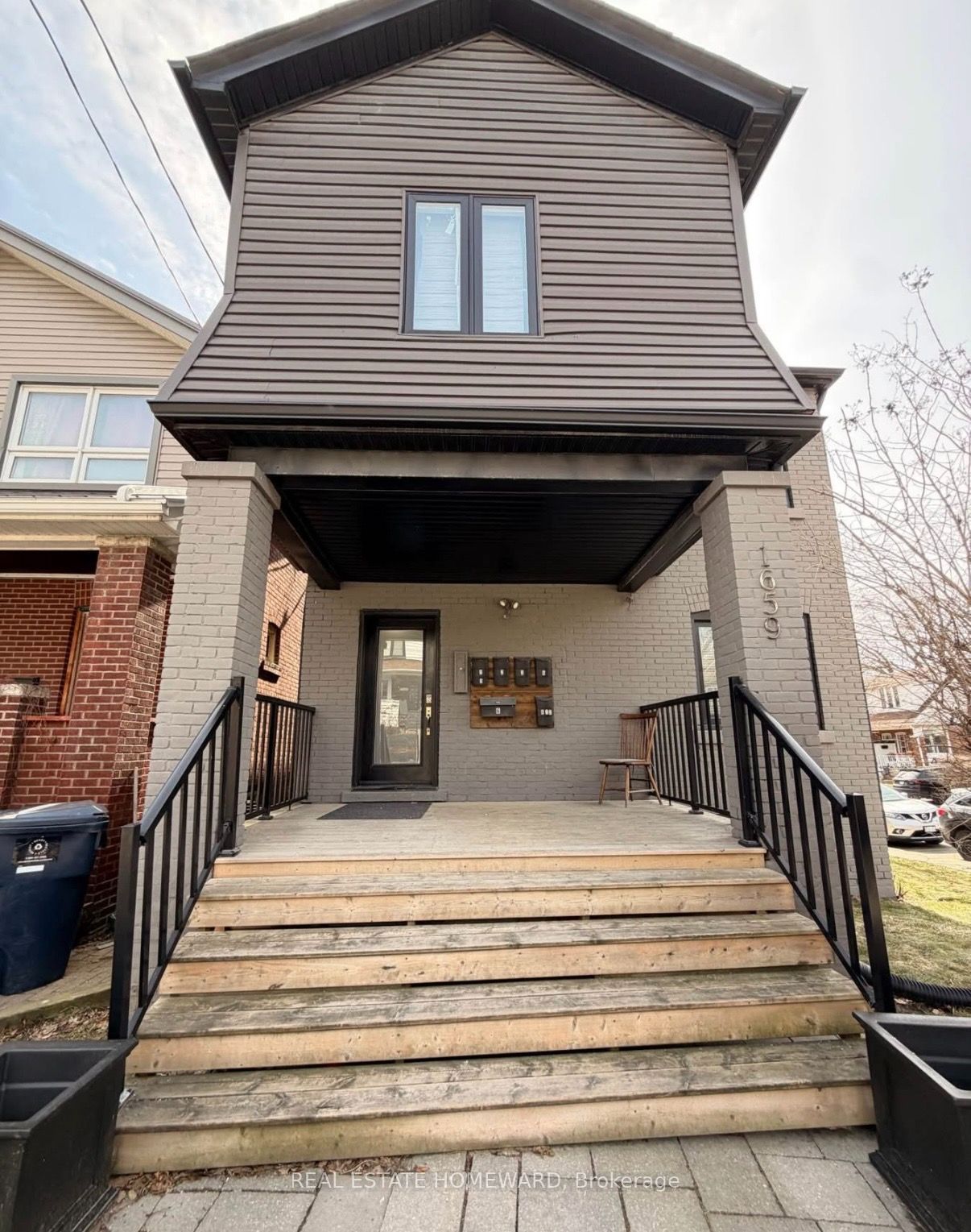 1659 Gerrard Street E 5, Toronto, ON M3B 2P5