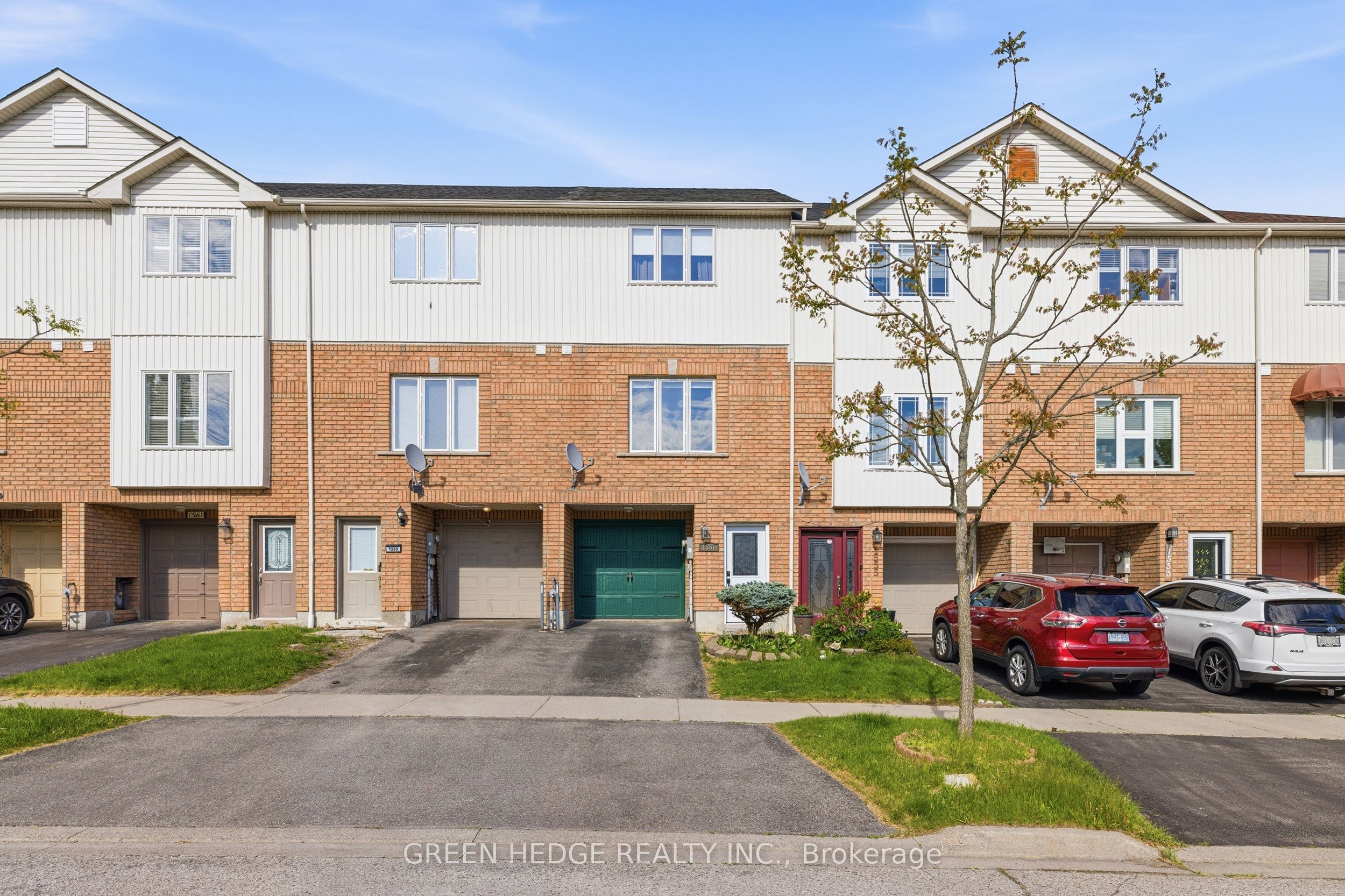 1557 Hummingbird Court, Pickering, ON L1V 7H8