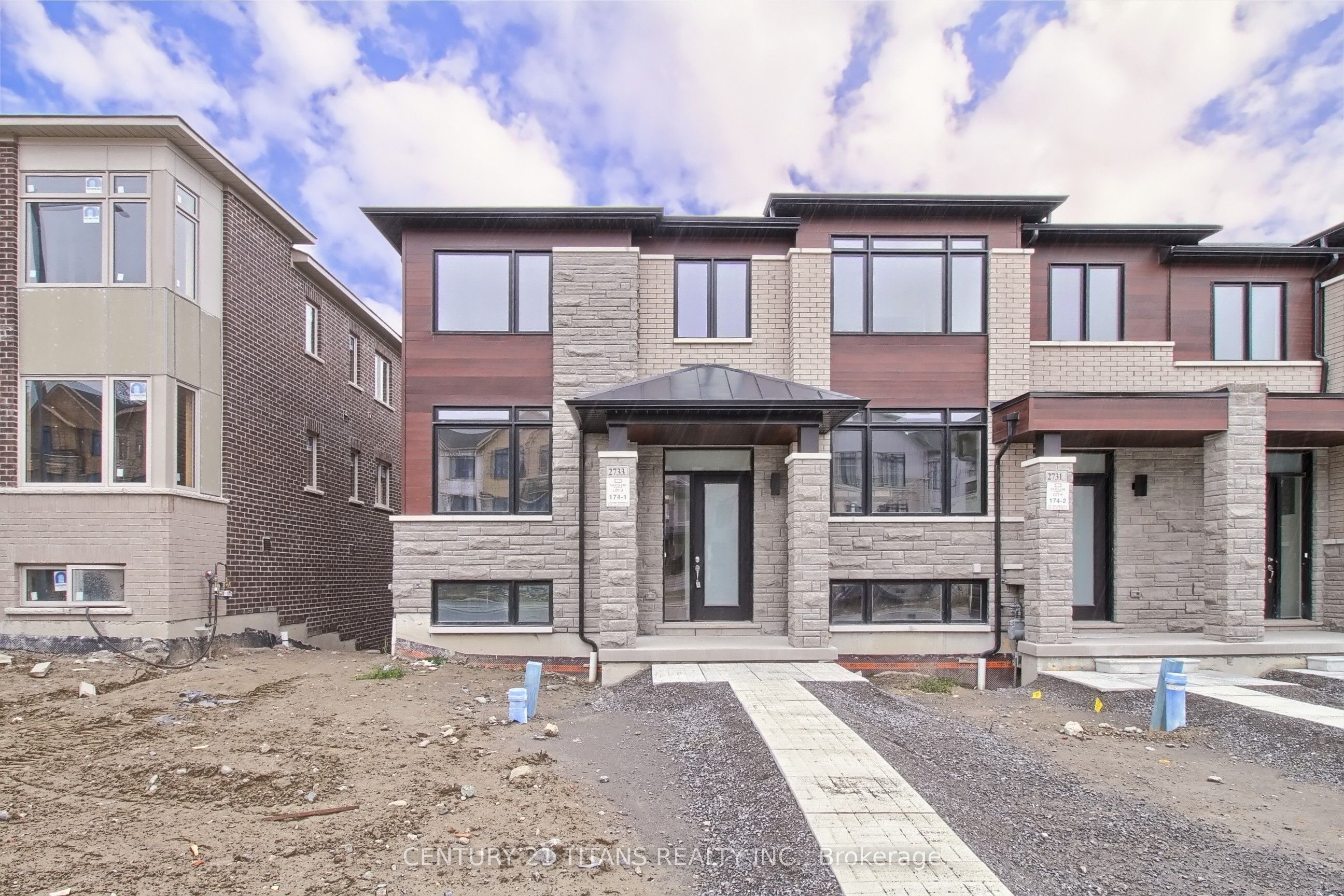 2733 Peter Matthews Drive, Pickering, ON L1X 0M2