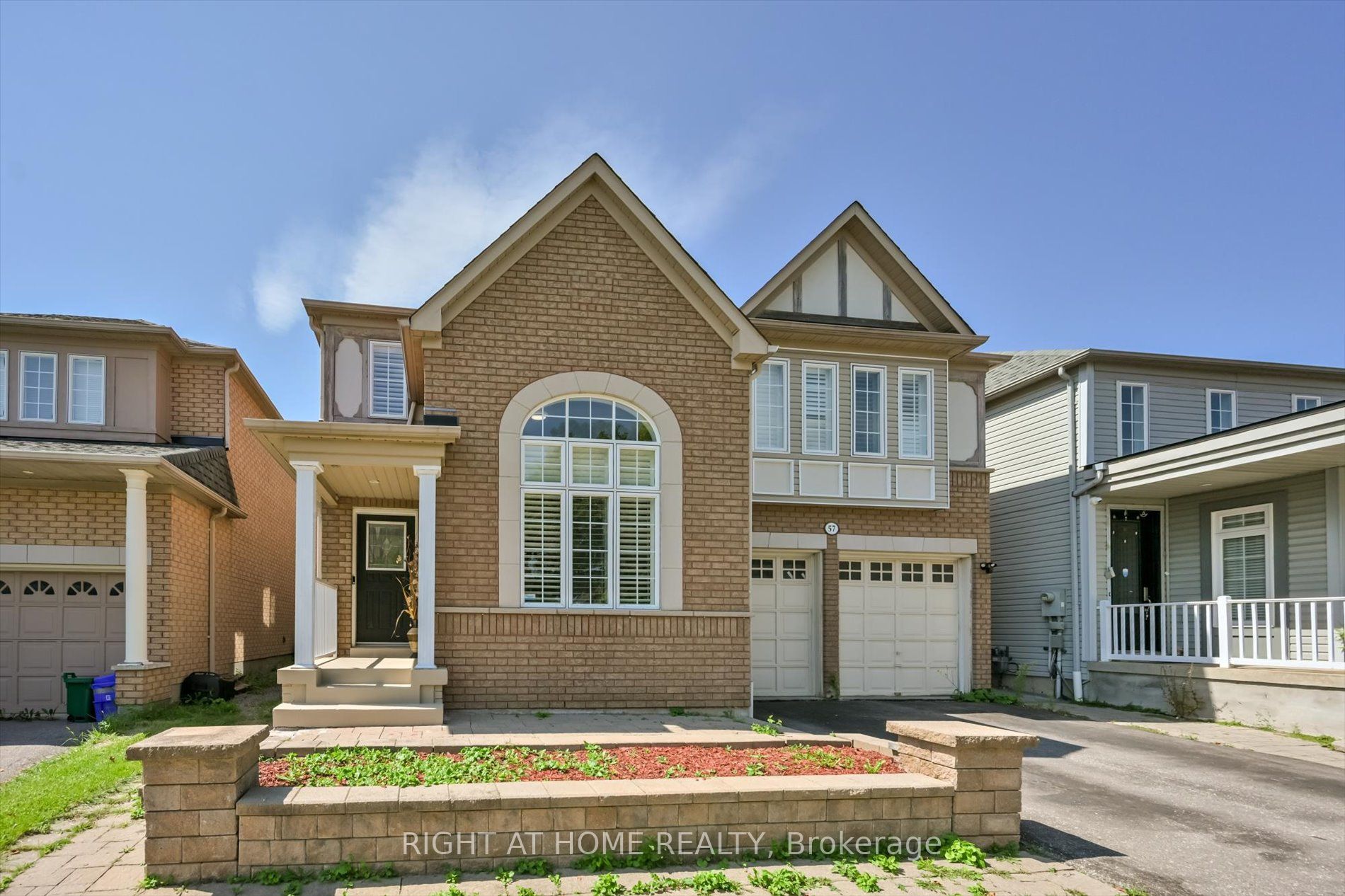 57 Hopkinson Crescent, Ajax, ON L1T 4G4 photo 2