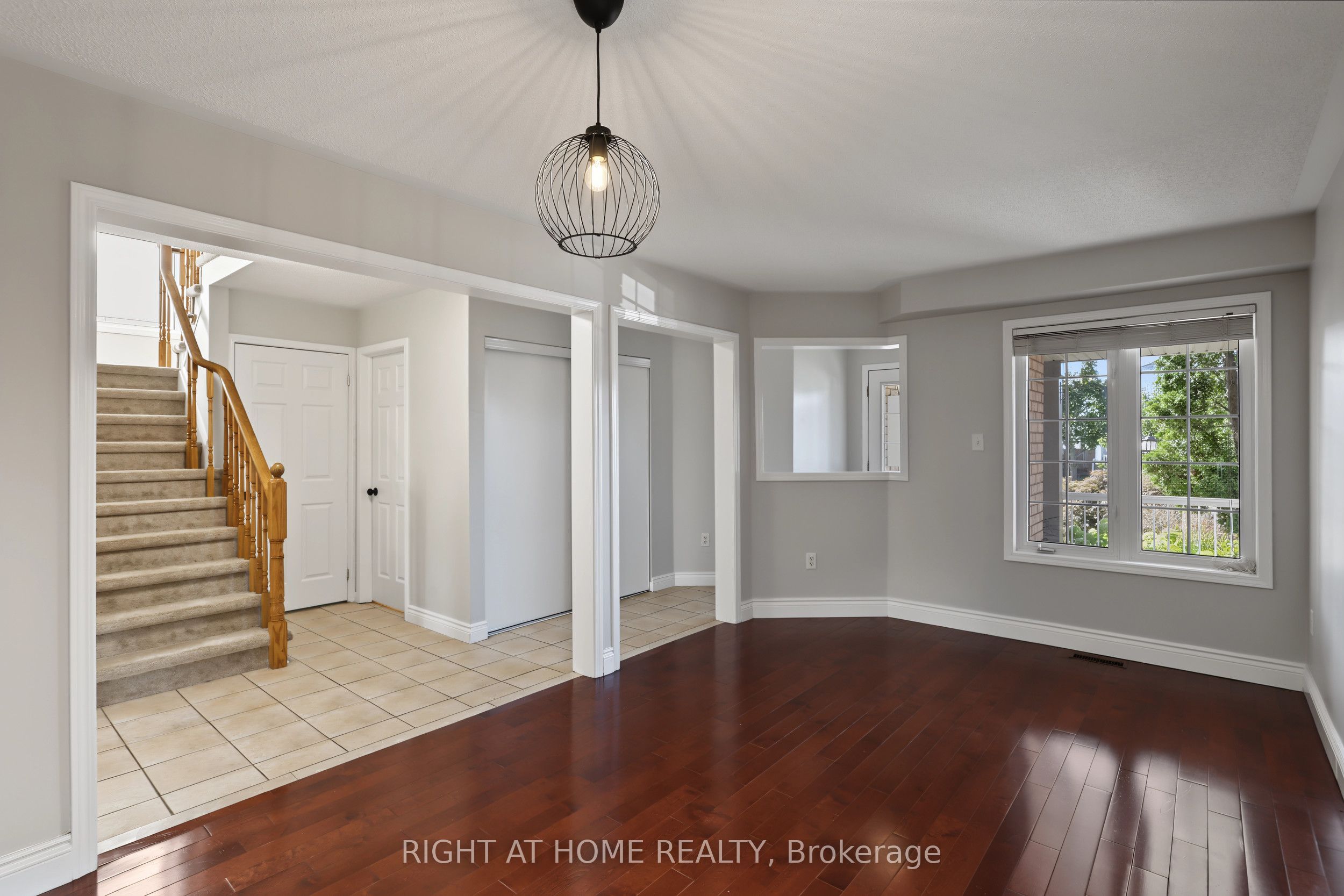 88 Scottsdale Drive, Clarington, ON L1C 5G4 photo 4