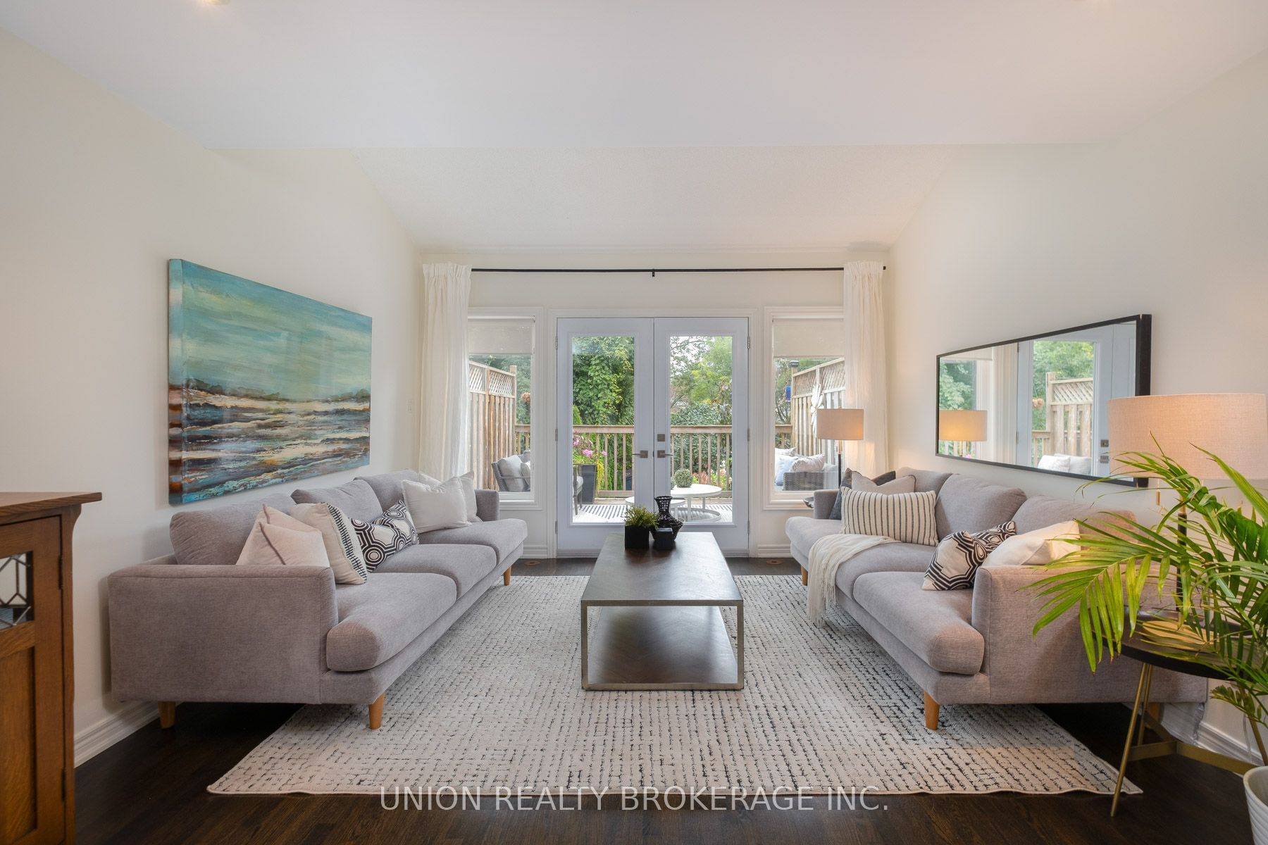 477 Rhodes Avenue, Toronto, ON M4L 3A6 photo 4