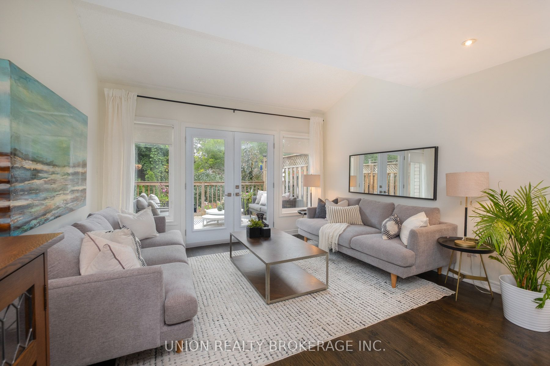 477 Rhodes Avenue, Toronto, ON M4L 3A6 photo 5