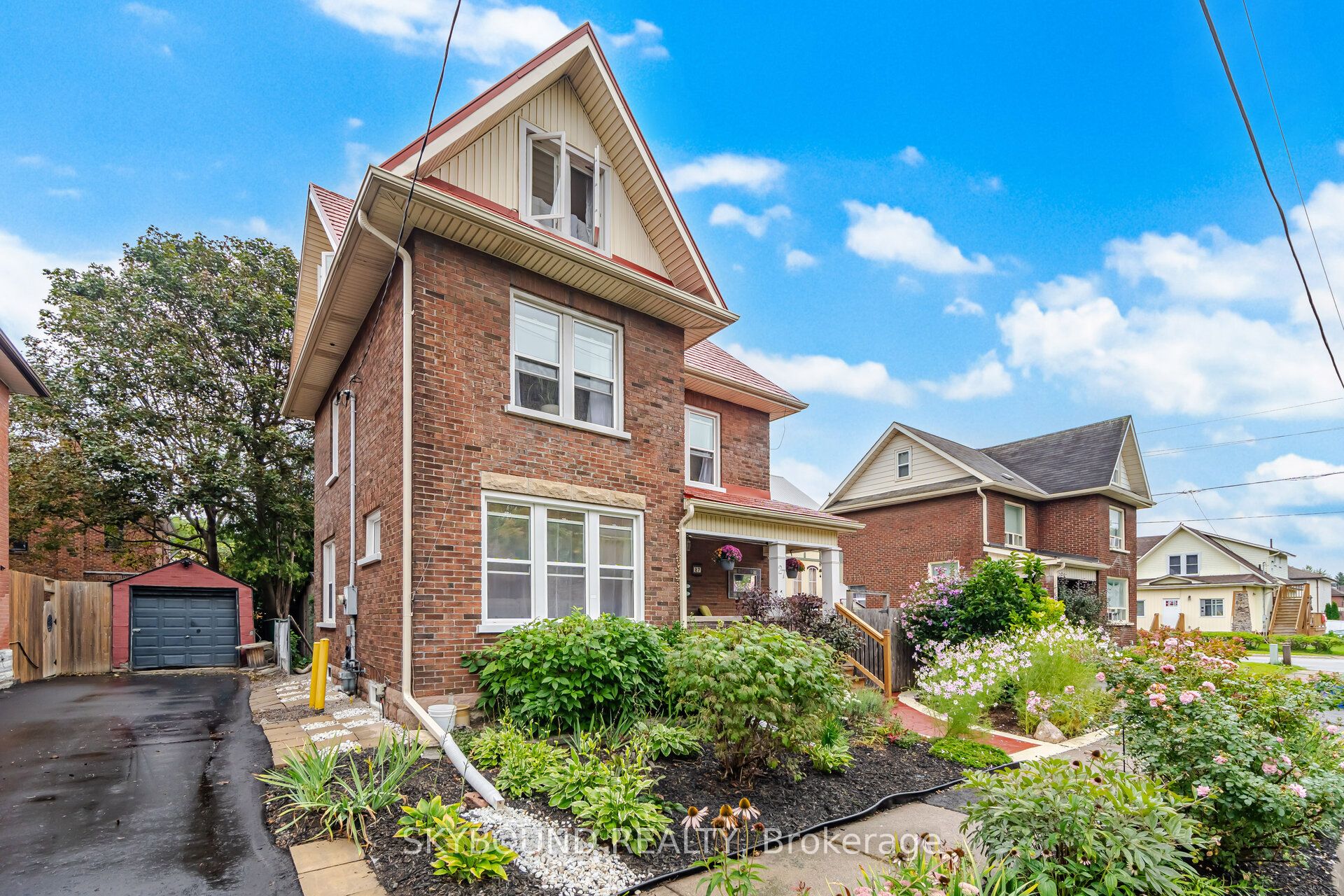 27 Rowe Street, Oshawa, ON L1H 5P4 photo 3